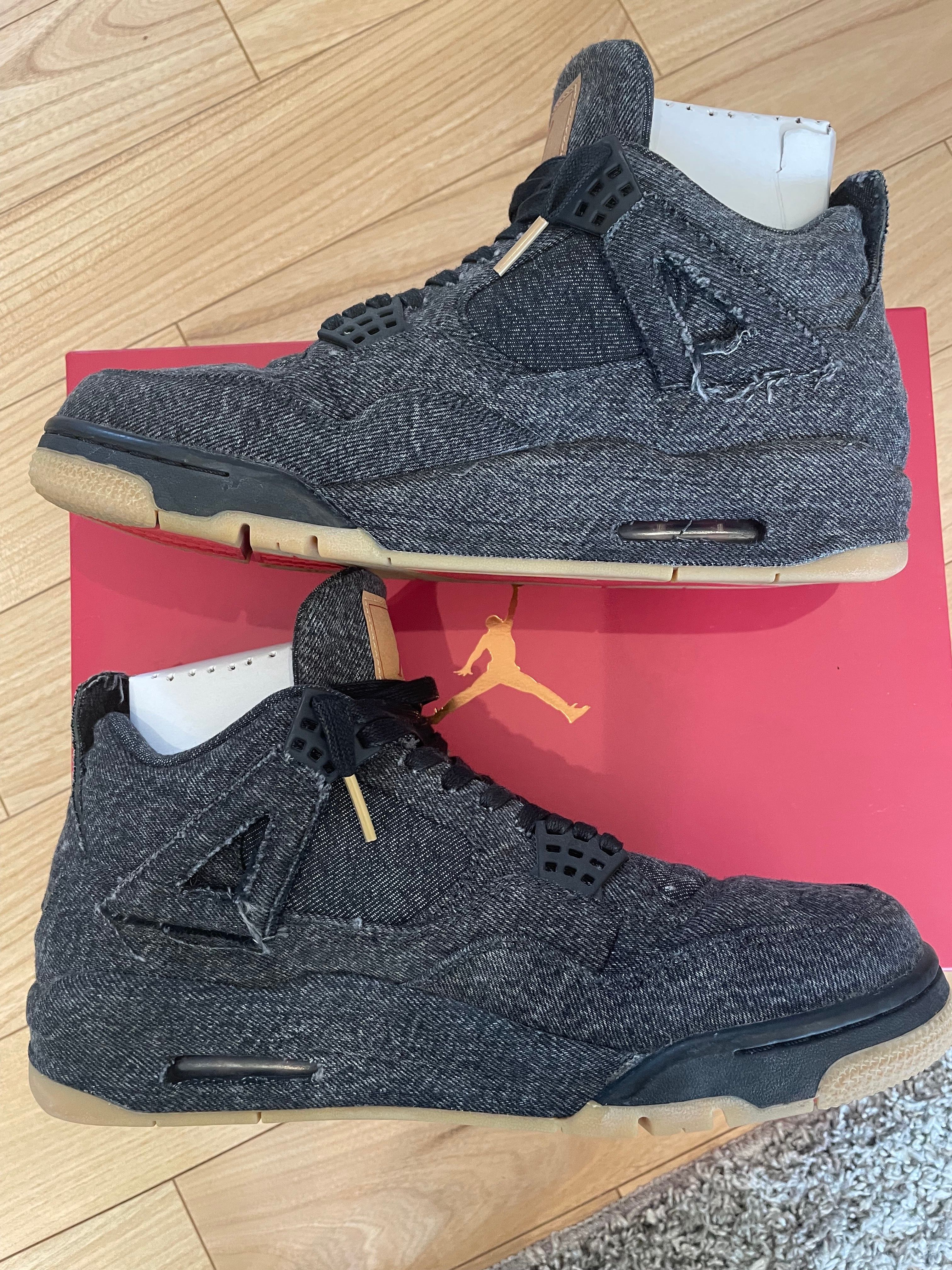 Nike × Levi's Air Jordan 4 "Black Denim" (Tag: LEVIS®)