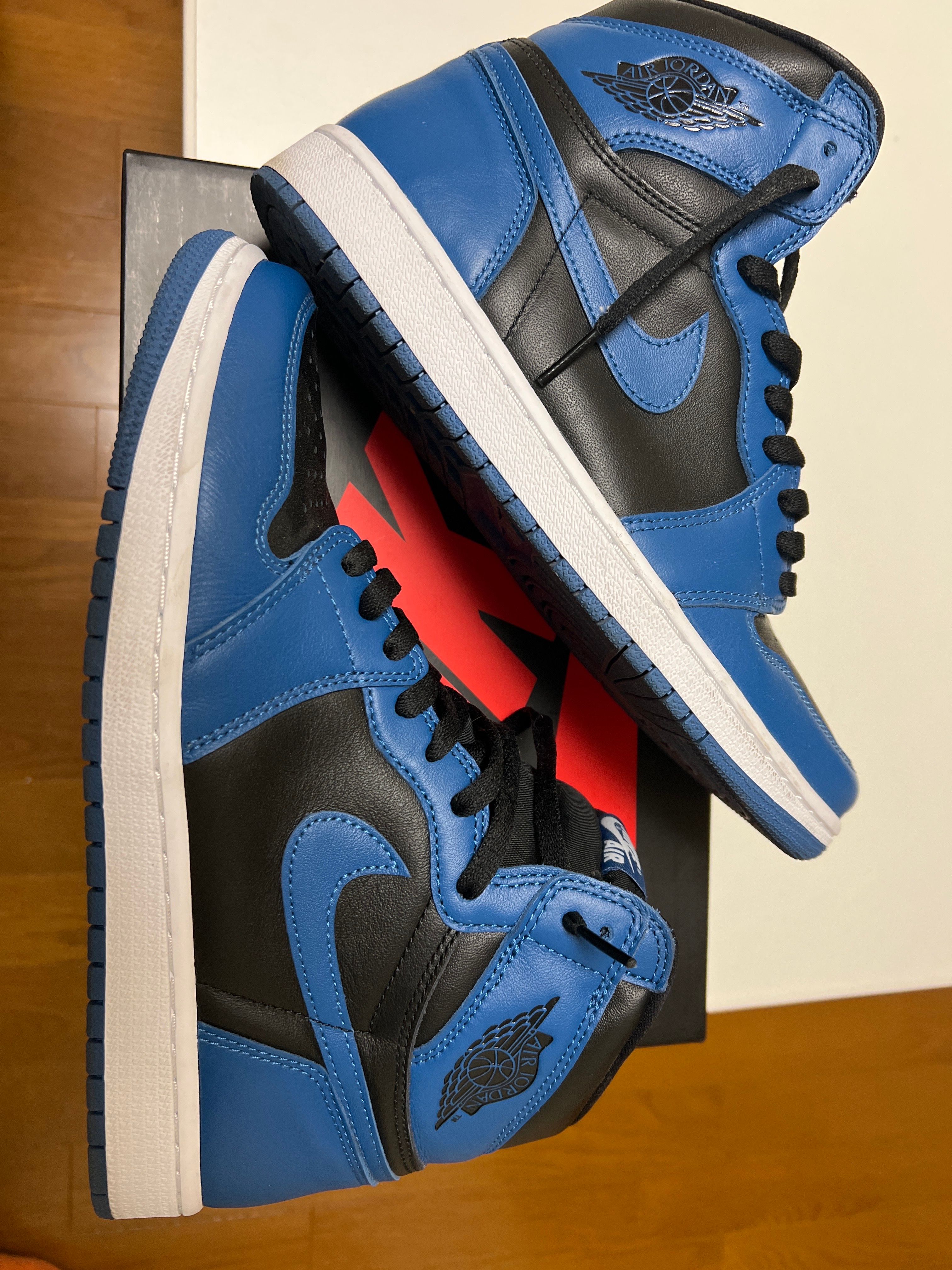 Nike Air Jordan 1 Retro High OG "Dark Marina Blue"