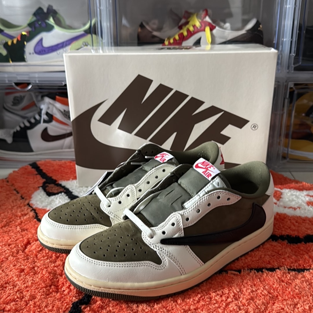Travis Scott × Nike Air Jordan 1 Low OG SP "Reverse Olive"