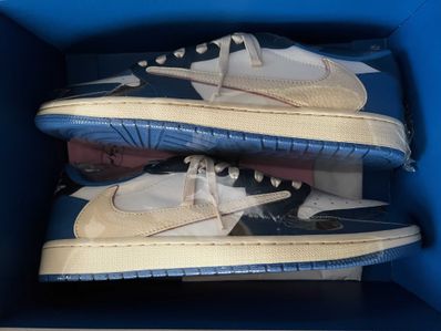 Travis Scott × fragment design × Nike Air Jordan 1 Low OG SP "Military Blue"