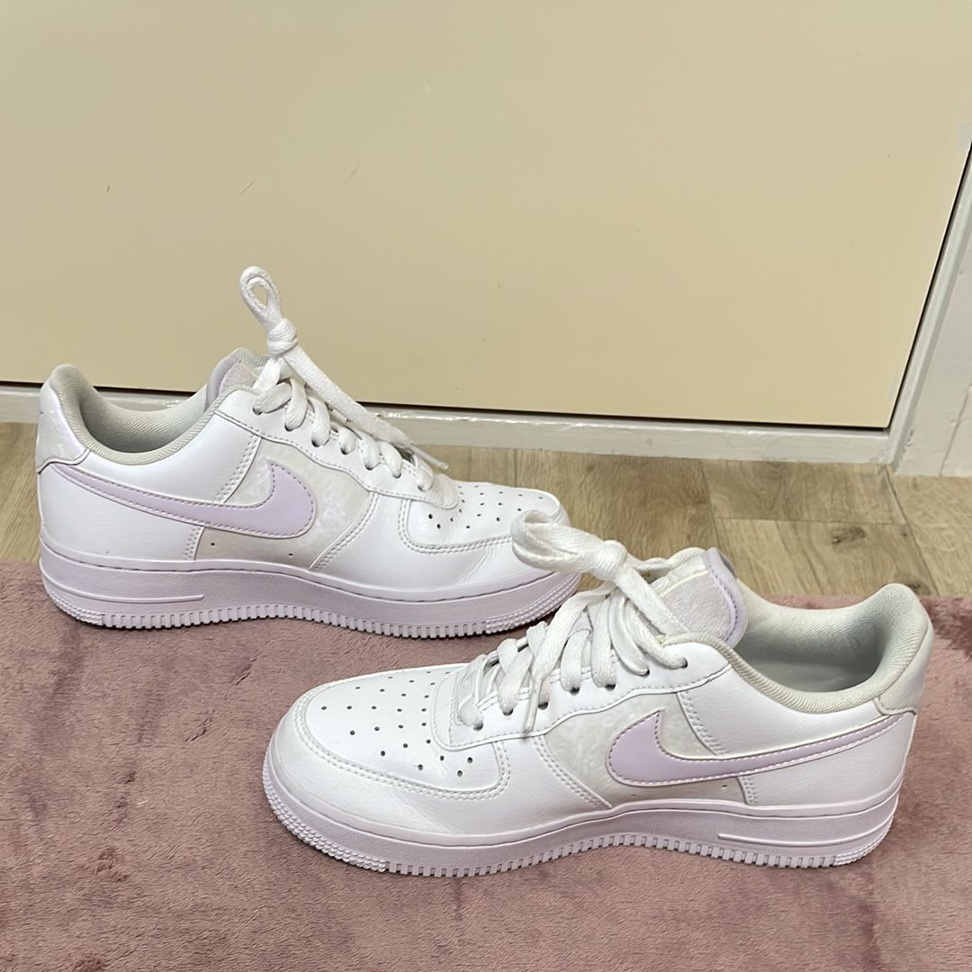 Nike Women's Air Force 1 Low "White Barely Grape"