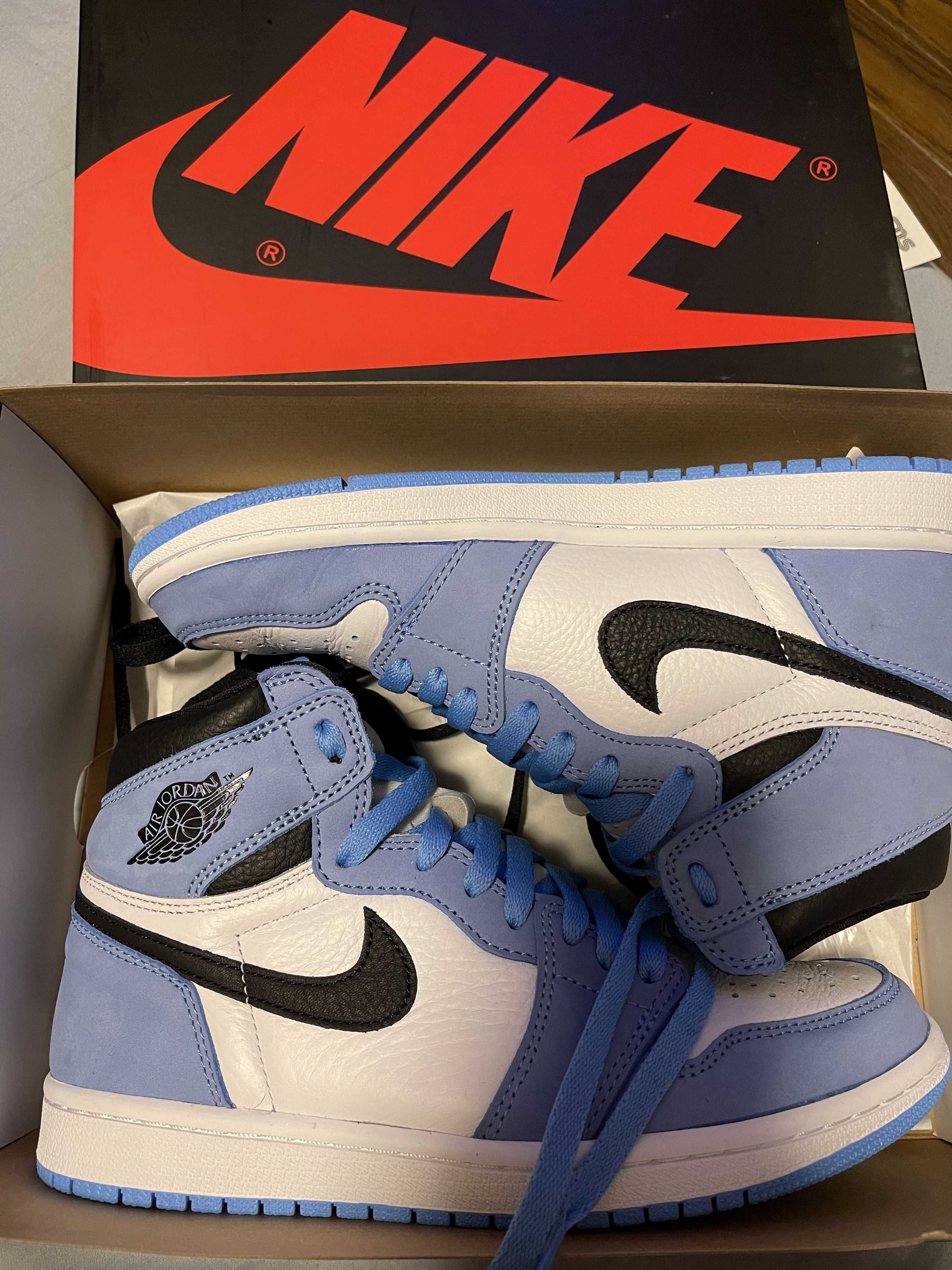 Nike Air Jordan 1 High OG "University Blue"