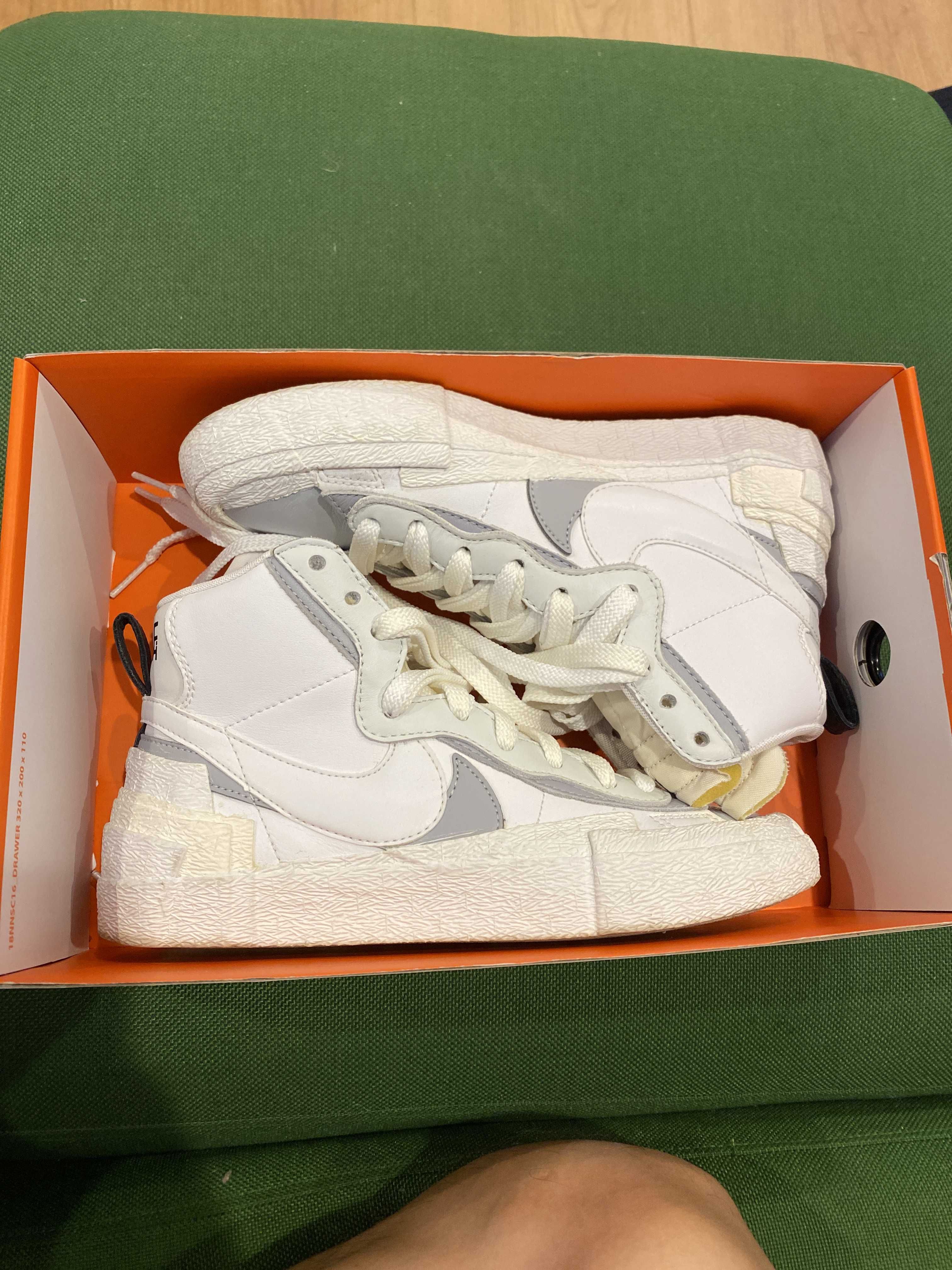 sacai × NIKE BLAZER MID "WHITE/WOLF GREY"