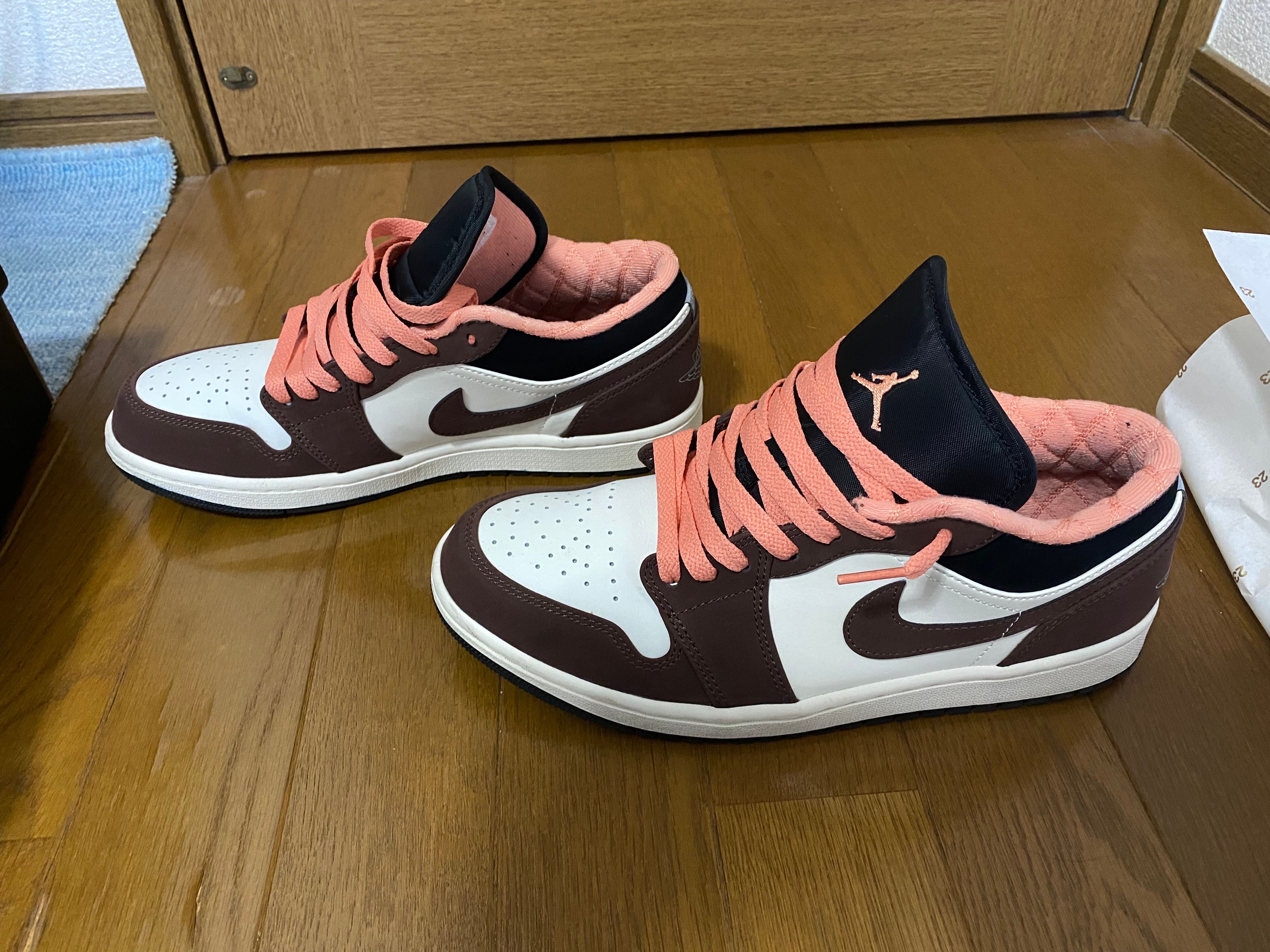Nike Air Jordan 1 Low SE "Light Chocolate" / "Mocha Brown"
