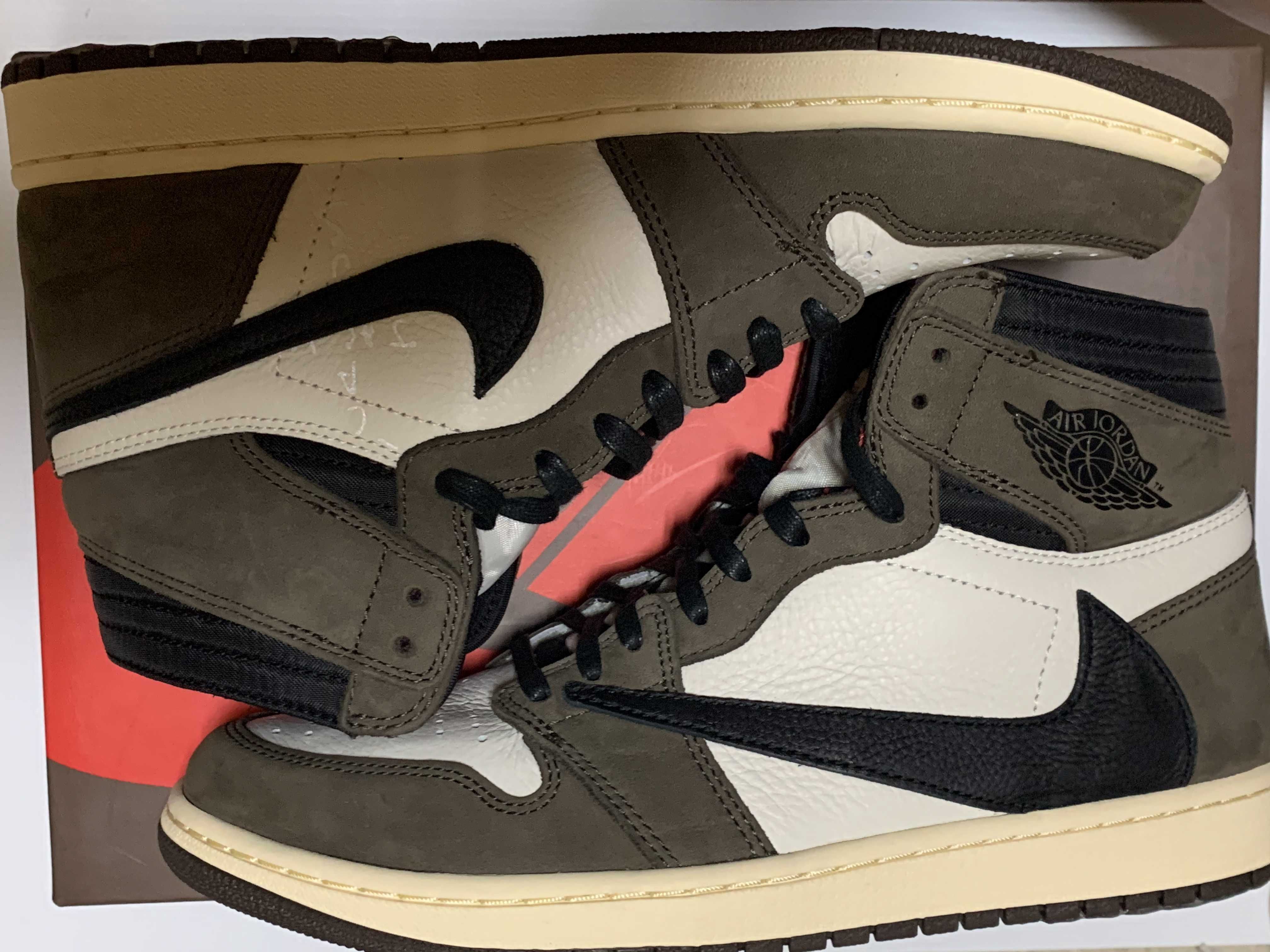 Travis Scott × Nike Air Jordan 1 Retro High OG TS SP "Sail/Dark Mocha"
