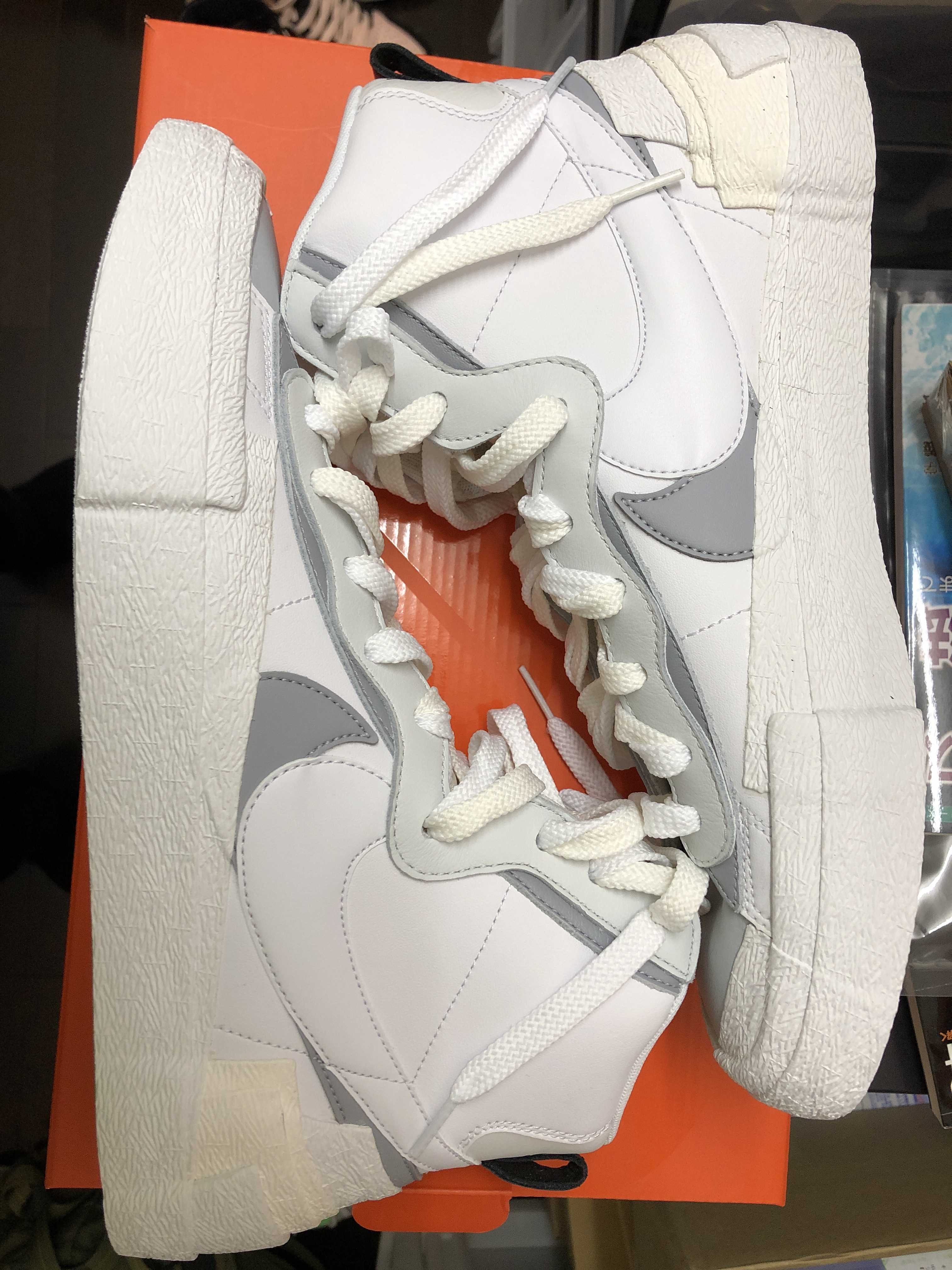 sacai × NIKE BLAZER MID "WHITE/WOLF GREY"