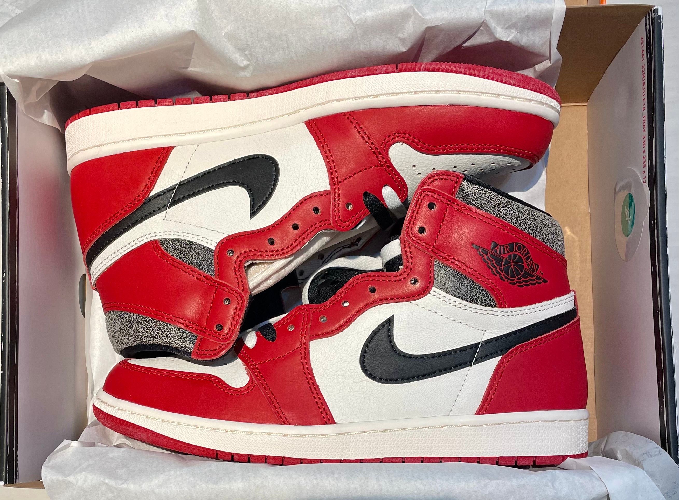 Nike Air Jordan 1 High OG "Lost & Found/Chicago"