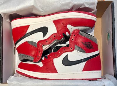 Nike Air Jordan 1 High OG "Lost & Found/Chicago"