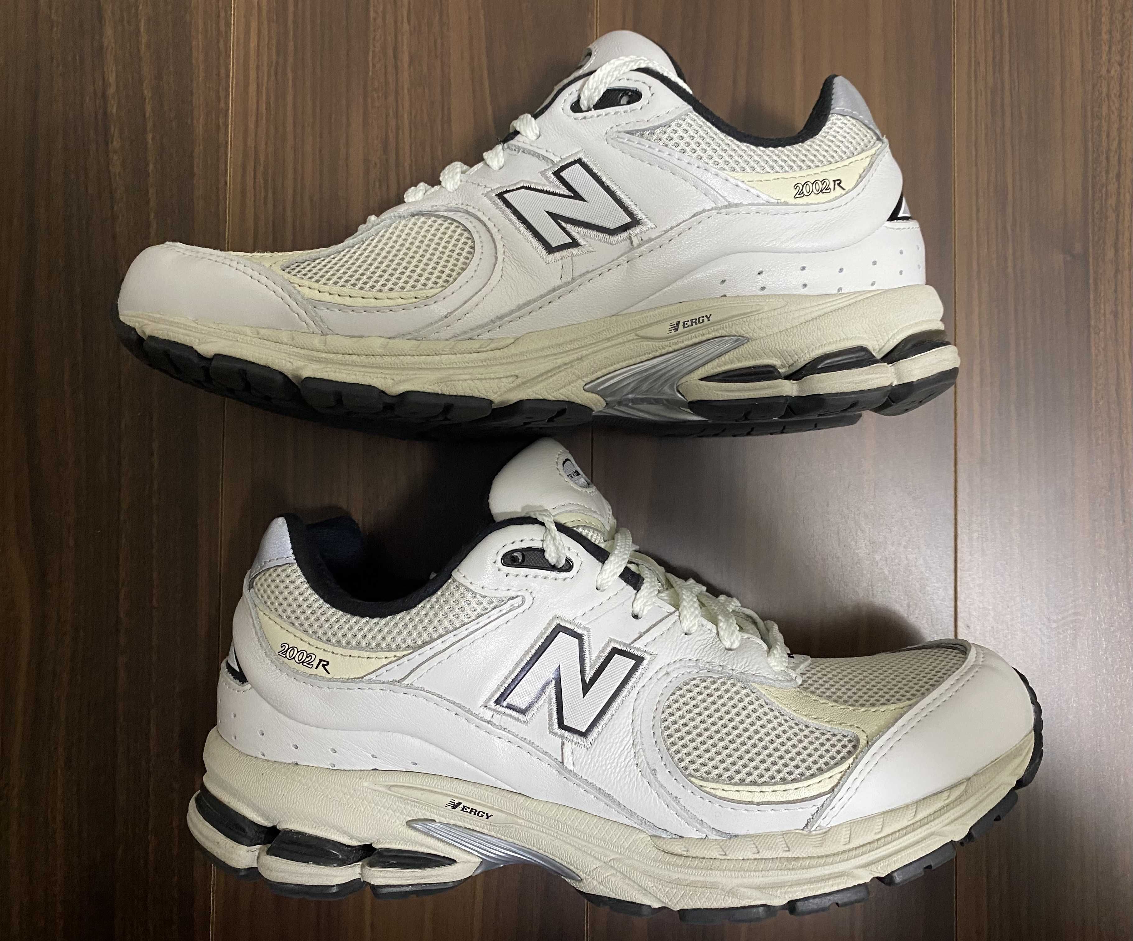 New Balance 2002R "White"