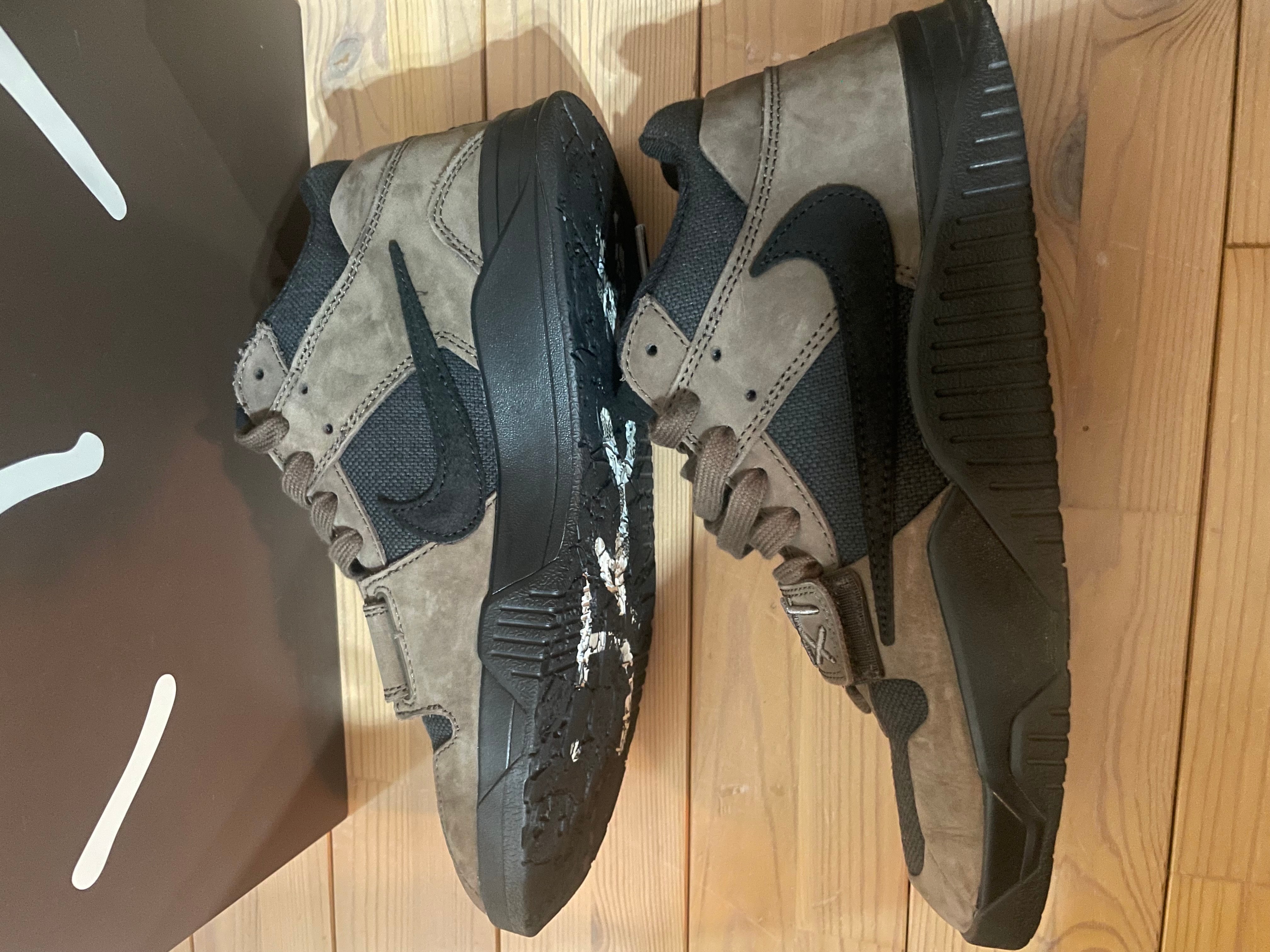 トラヴィススコット × ナイキ ジョーダン ジャンプマンジャック TR CJ1 T-Rexx "ブラック アンド ダークモカ"