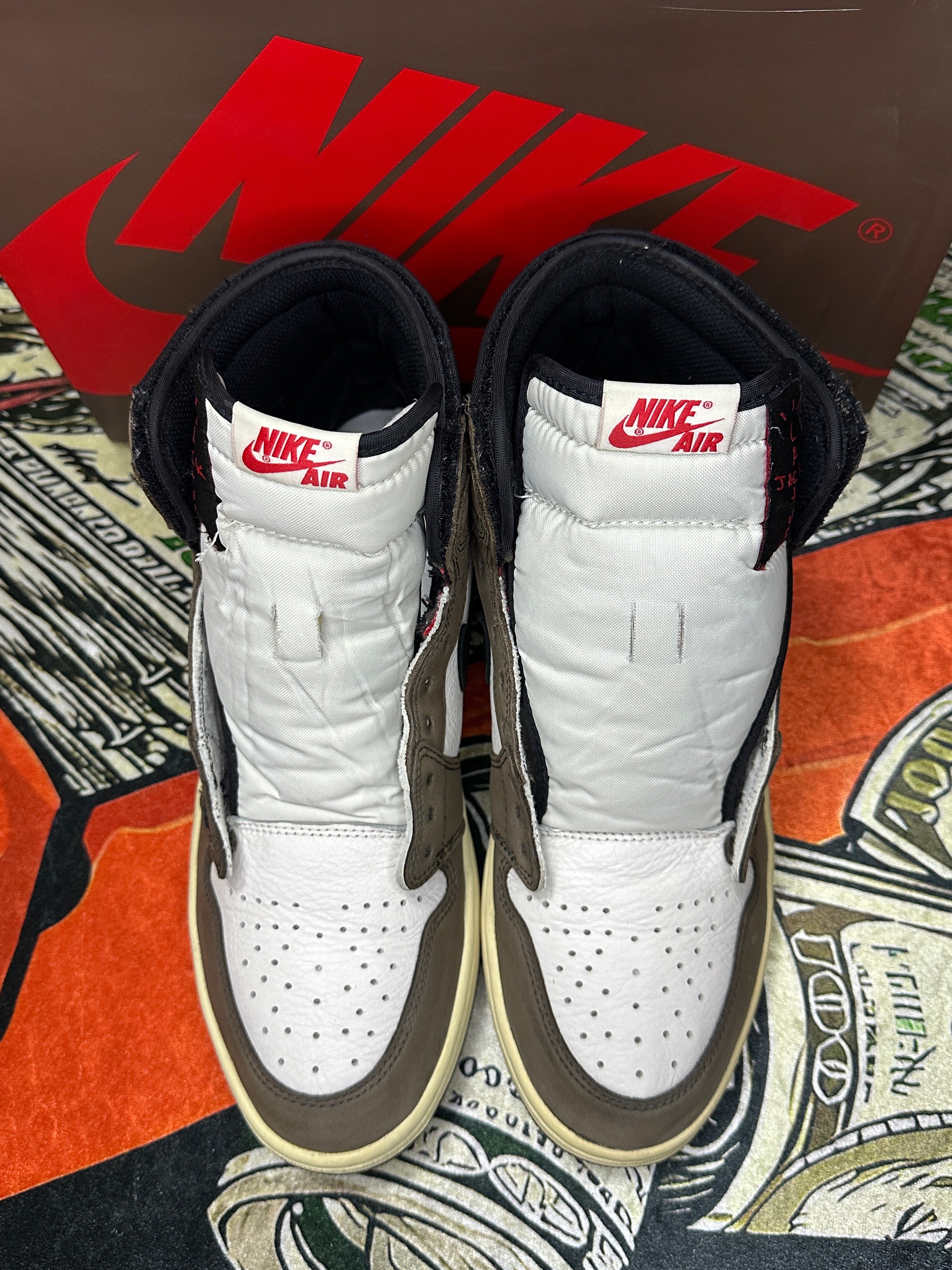 Travis Scott × Nike Air Jordan 1 Retro High OG TS SP "Sail/Dark Mocha"