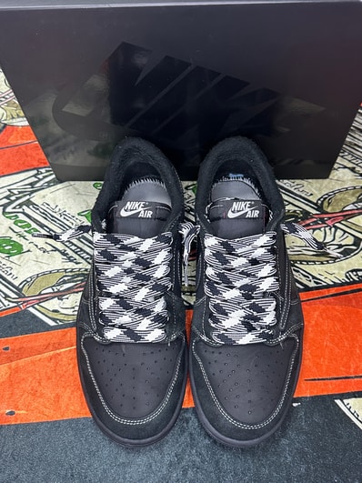 Travis Scott × Nike Air Jordan 1 Low OG SP "Black Phantom"