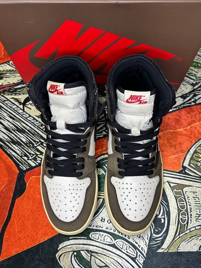 Travis Scott × Nike Air Jordan 1 Retro High OG TS SP "Sail/Dark Mocha"