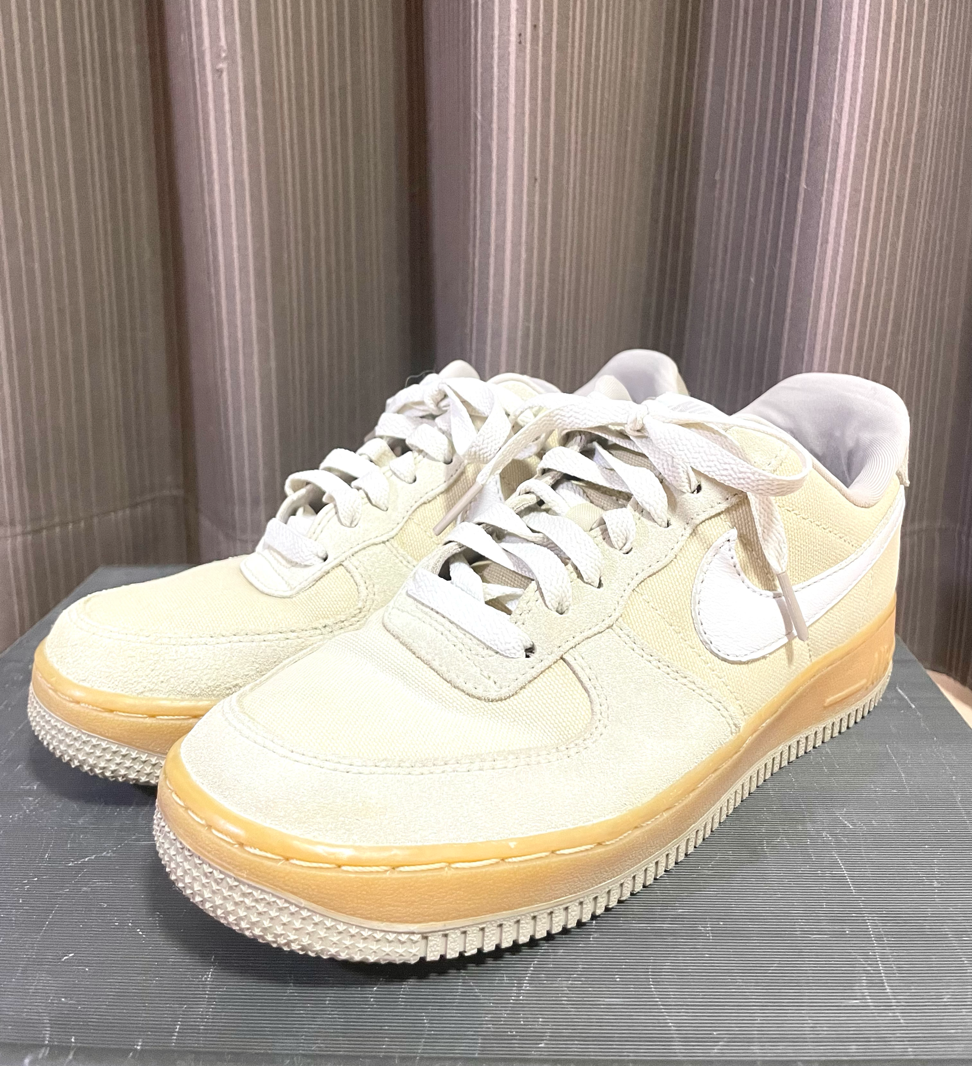 Nike Women's Air Force 1 '07 "Light Khaki/Gum Yellow/College Grey/White"