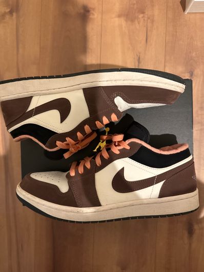 Nike Air Jordan 1 Low SE "Light Chocolate" / "Mocha Brown"