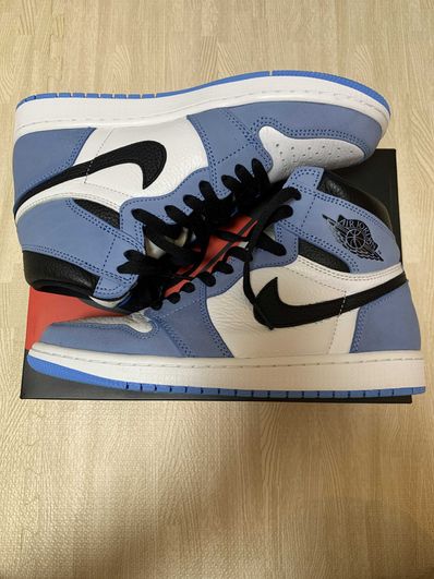 Nike Air Jordan 1 High OG "University Blue"