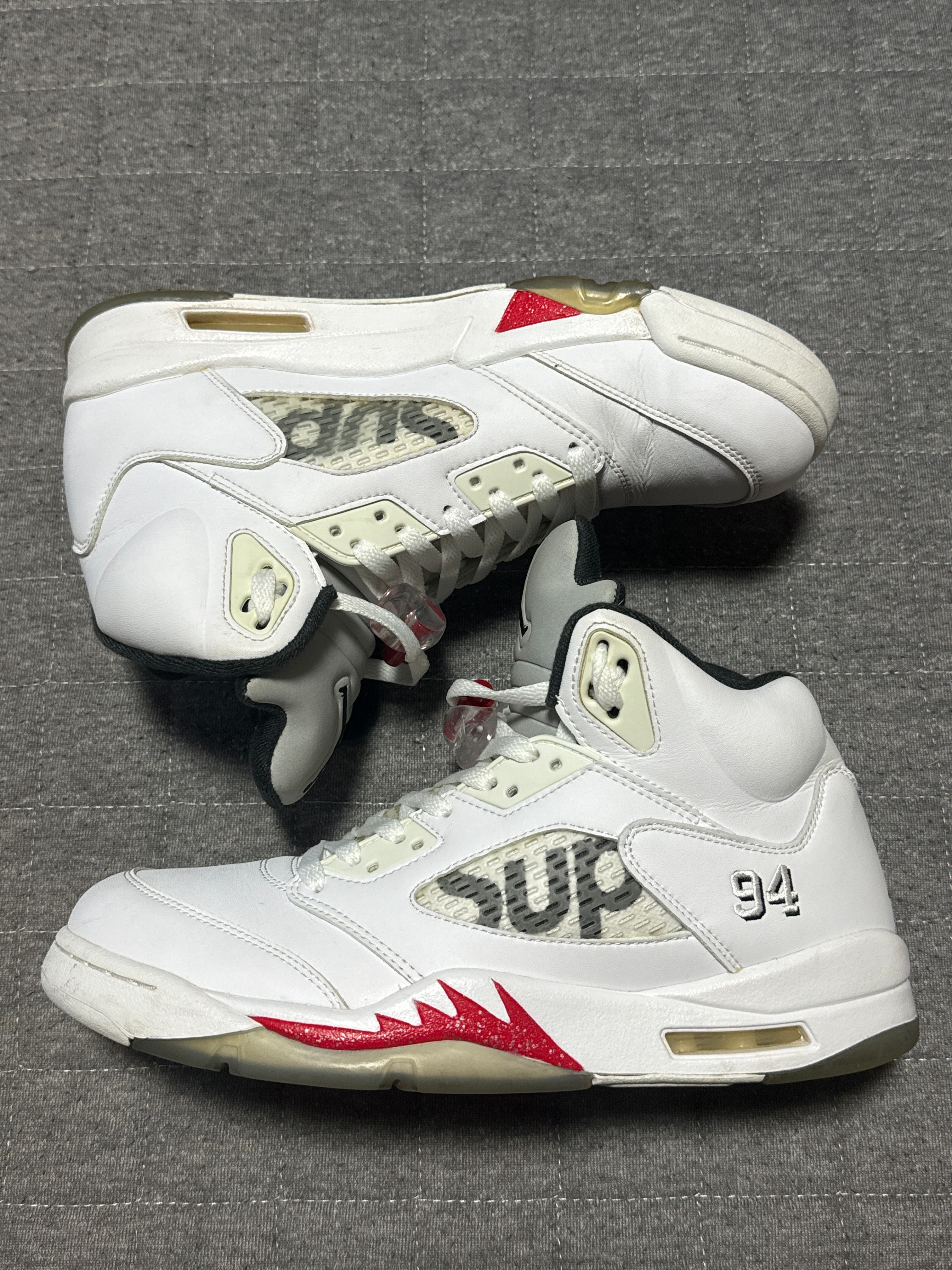 Supreme × Nike Air Jordan 5 Retro "White"