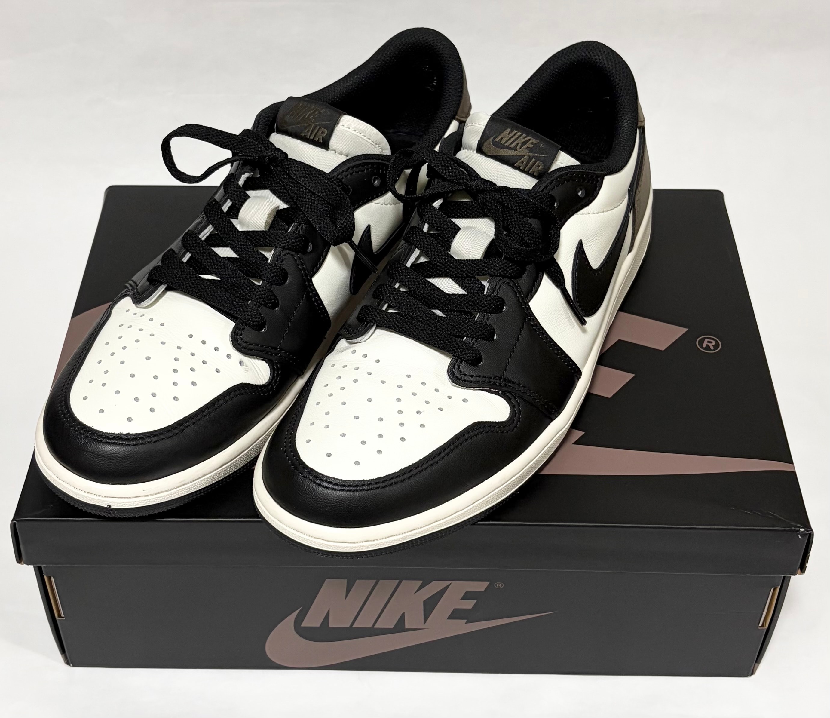 Nike Air Jordan 1 Retro Low OG "Mocha"