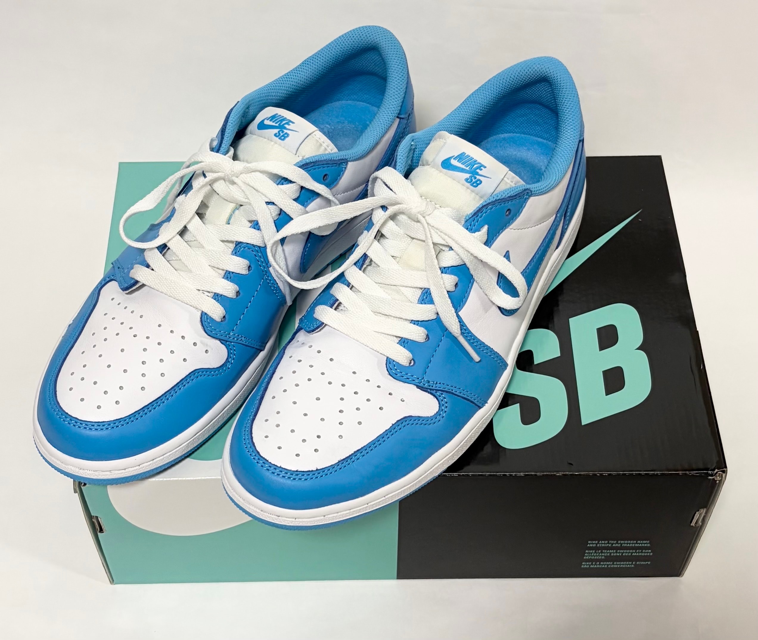 Nike SB Air Jordan 1 Low "UNC"