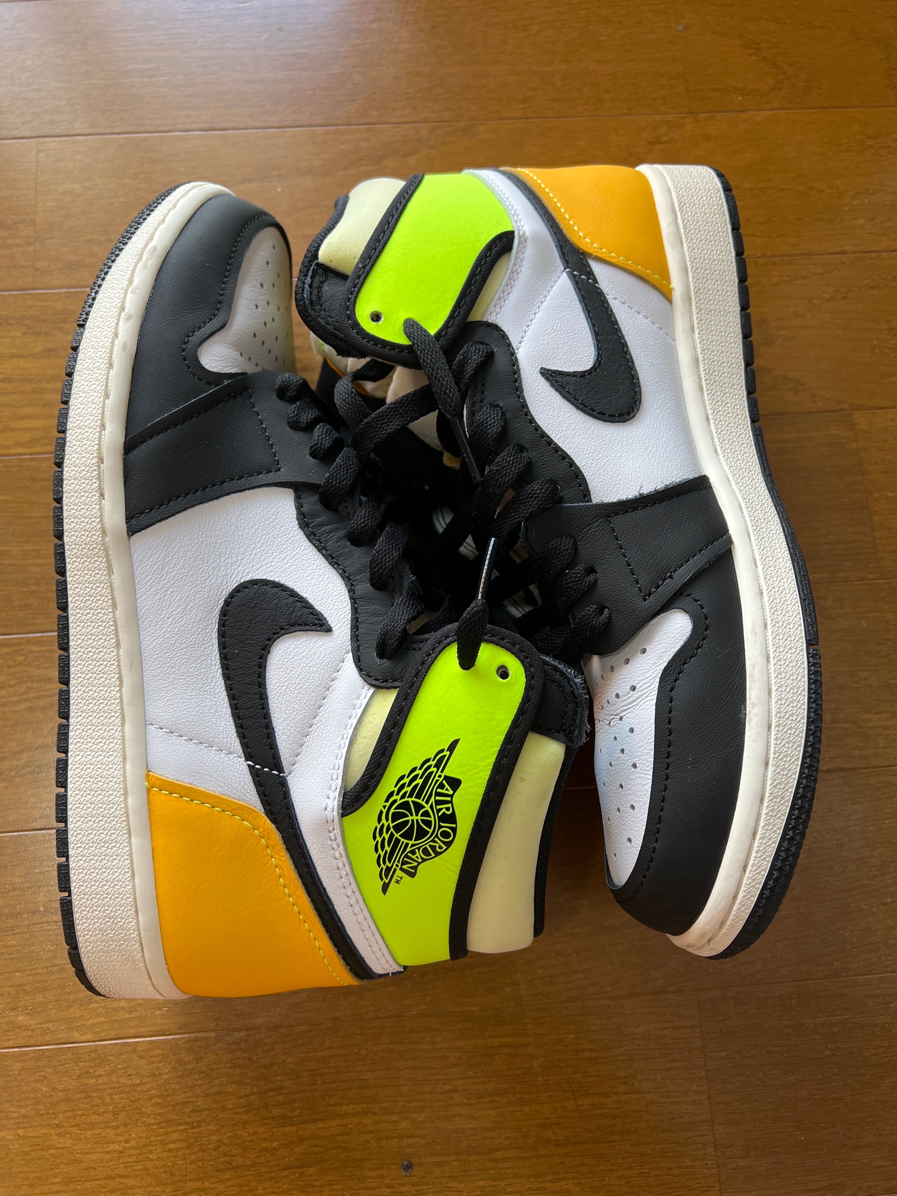 Nike Air Jordan 1 High OG "Volt Gold"