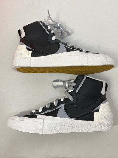 sacai × NIKE BLAZER MID "BLACK/WOLF GREY/WHITE"