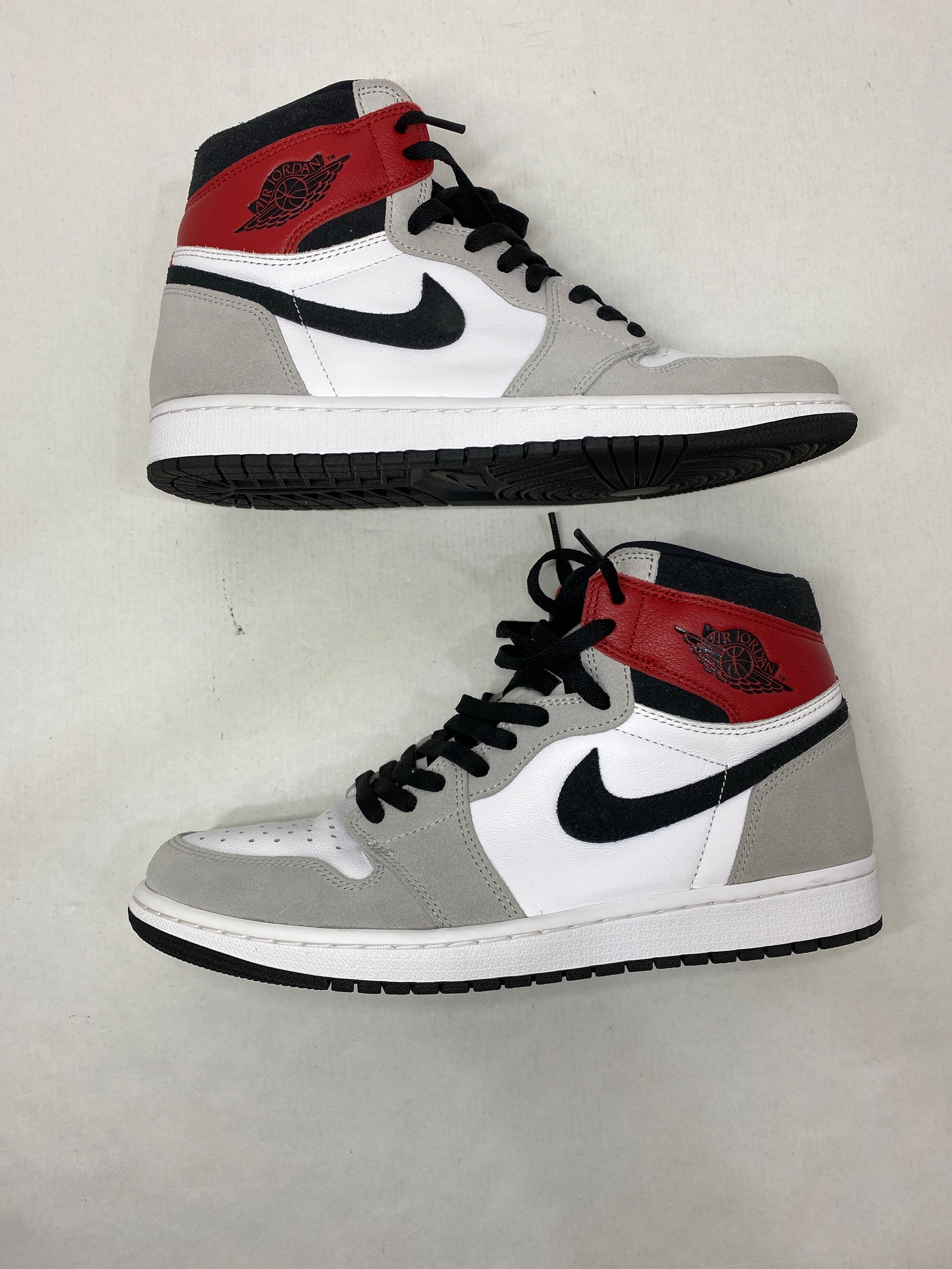 Nike Air Jordan 1 High OG "White/Black/Light Smoke Grey"