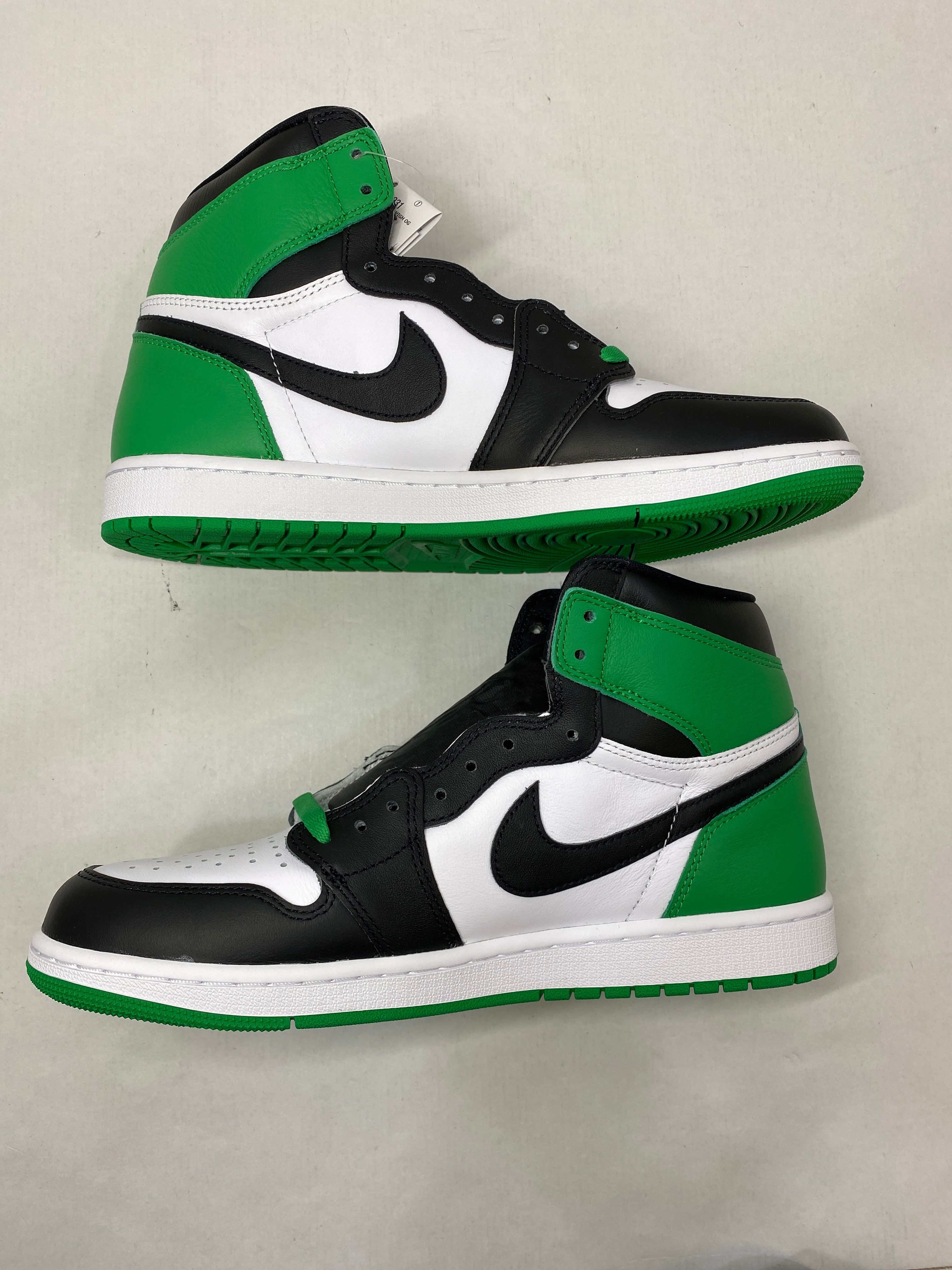 Nike Air Jordan 1 Retro High OG "Celtics/Black and Lucky Green" (2023)