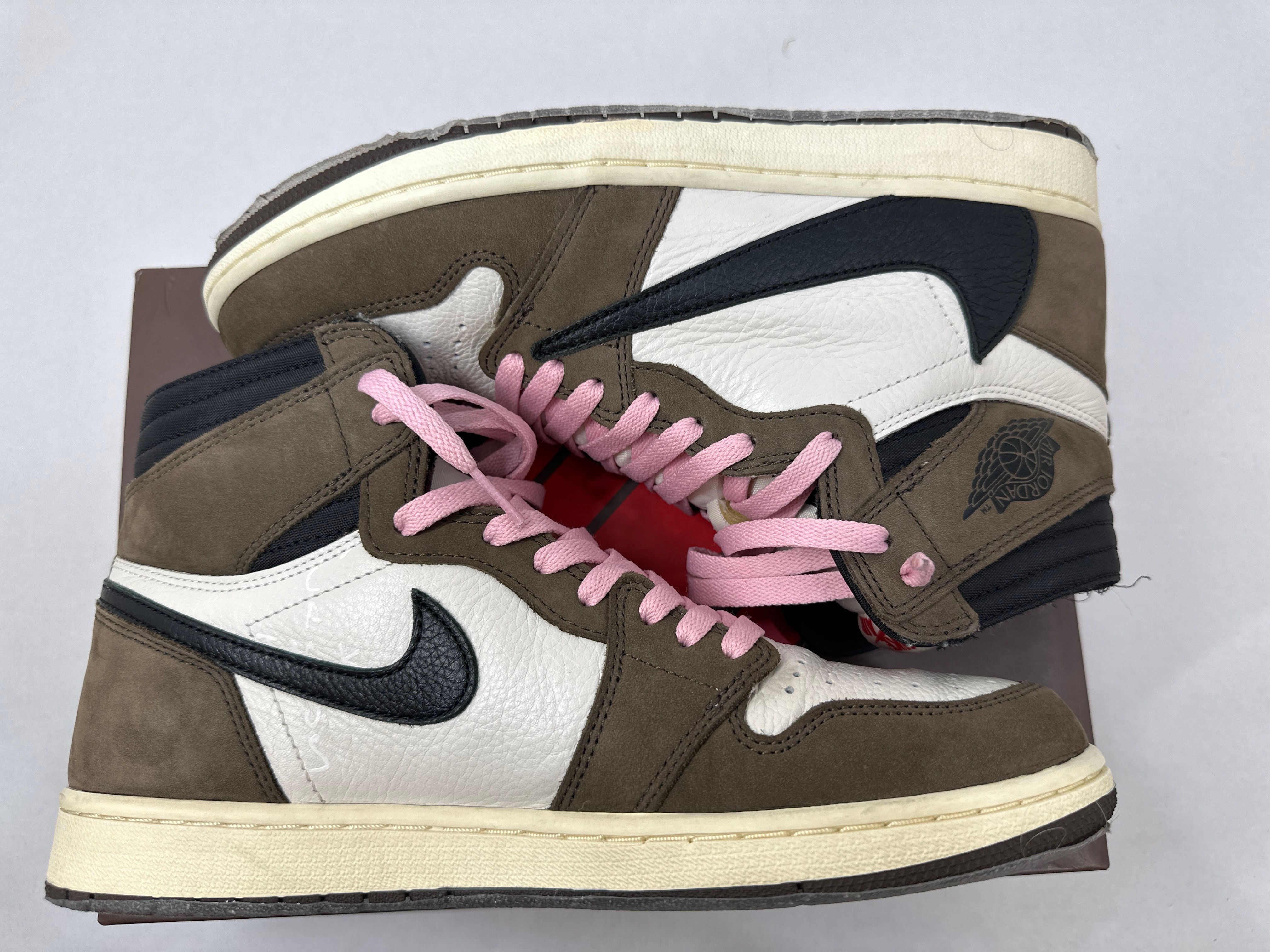 Travis Scott × Nike Air Jordan 1 Retro High OG TS SP "Sail/Dark Mocha"