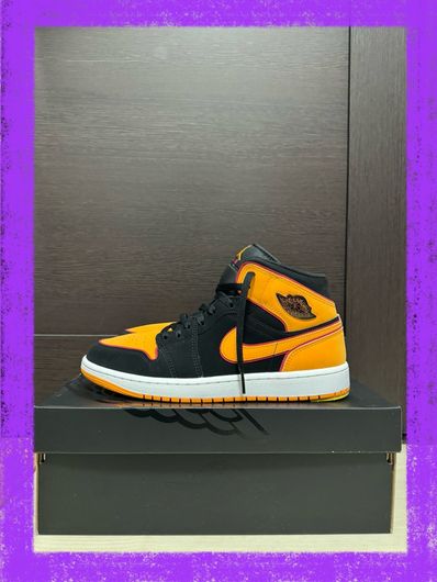 Nike Air Jordan 1 Mid SE "Vivid Orange"