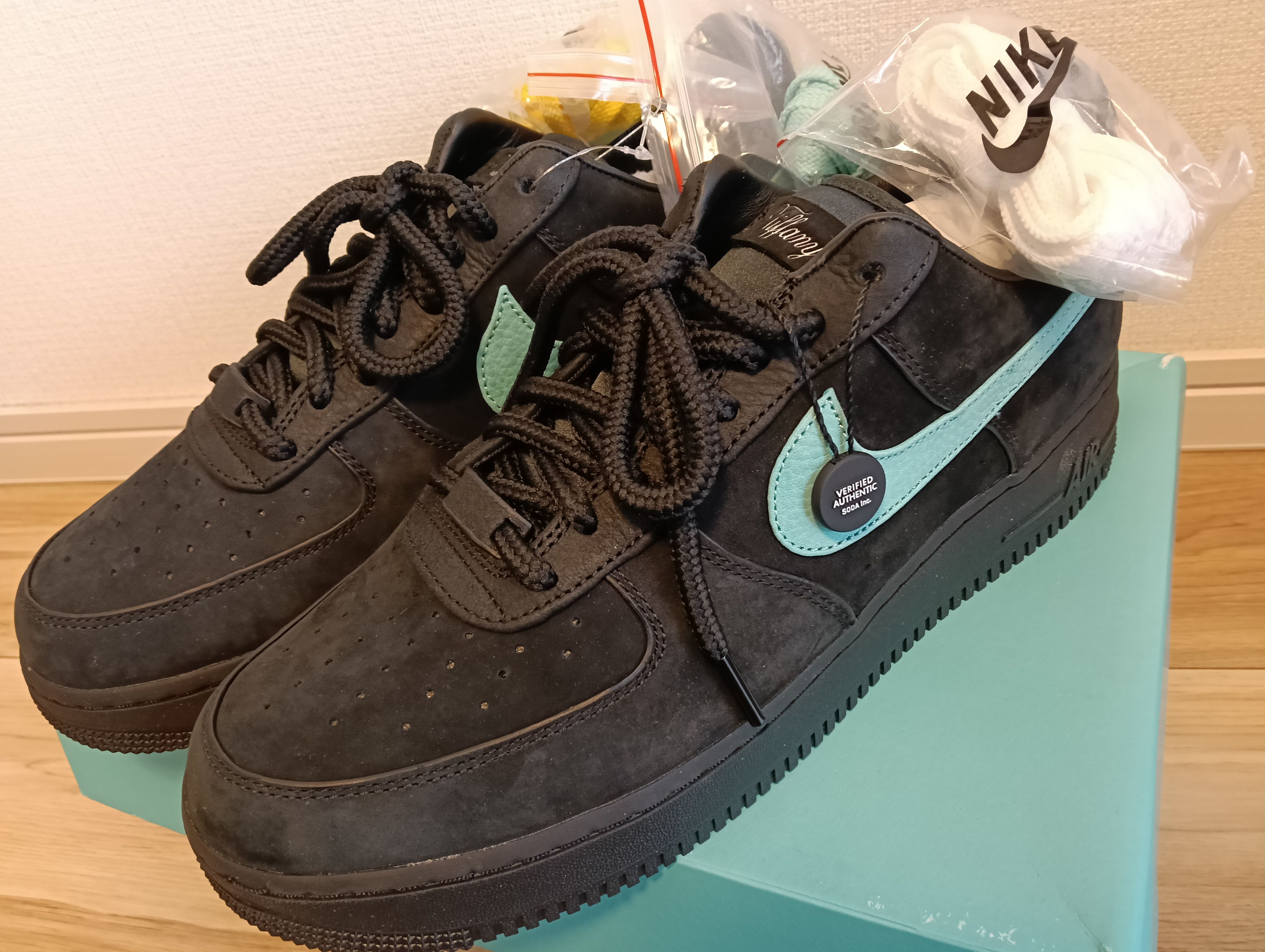 Tiffany & Co. × Nike Air Force 1 Low "1837"