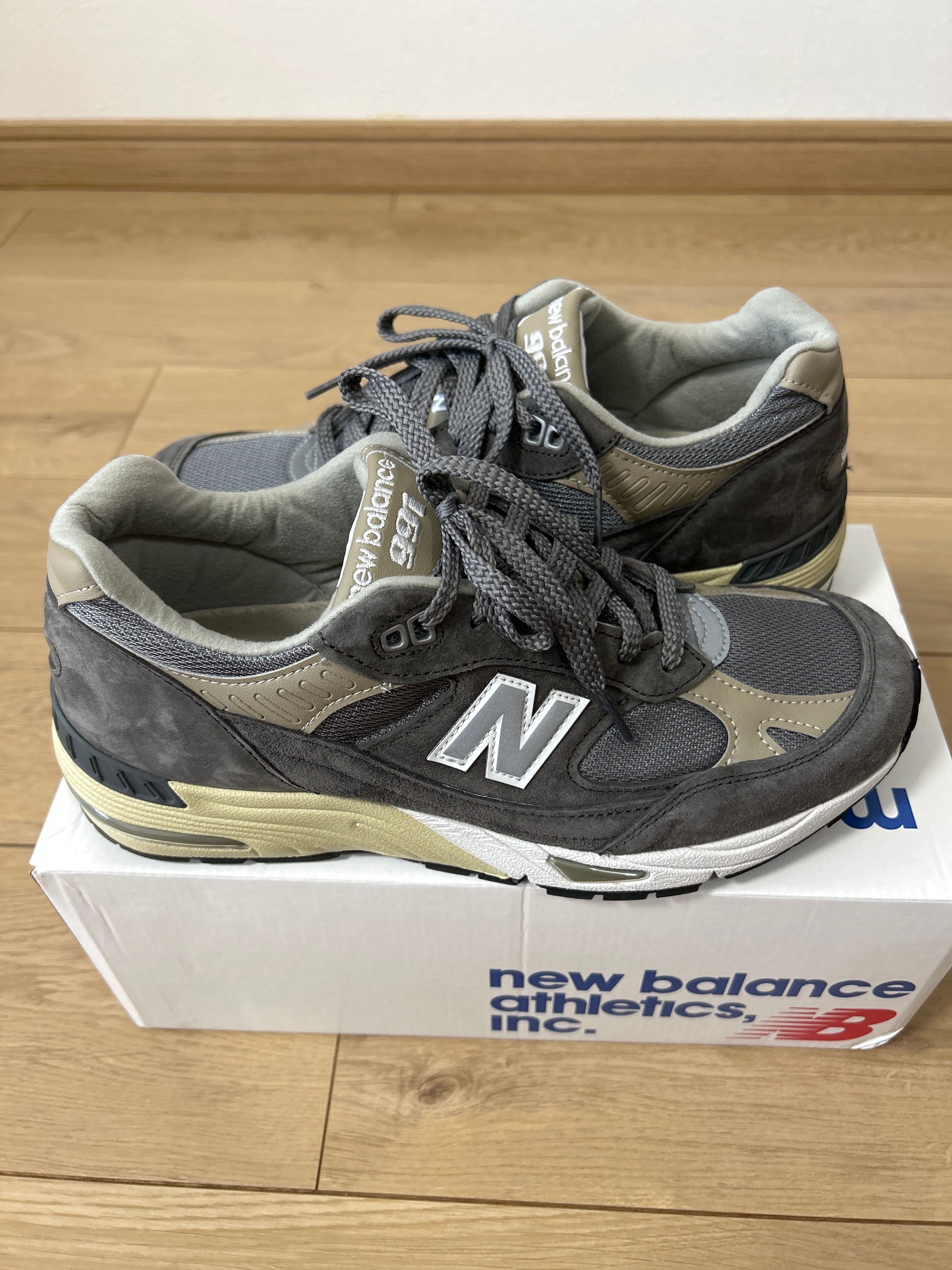 New Balance M991UKF Flimby Catalogue Pack "Grey/White"