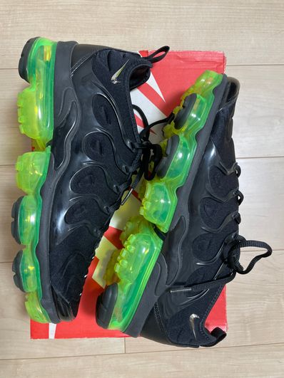 Nike air vapormax 2025 plus black volt