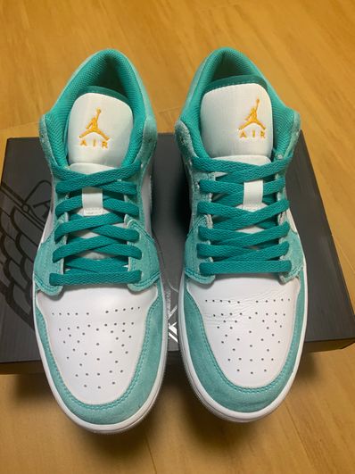 Nike Air Jordan 1 Low SE "New Emerald"