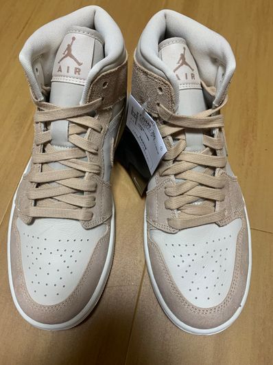 Nike Women's Air Jordan 1 Mid SE "Legend Light Brown/Sail/Legend Medium Brown"