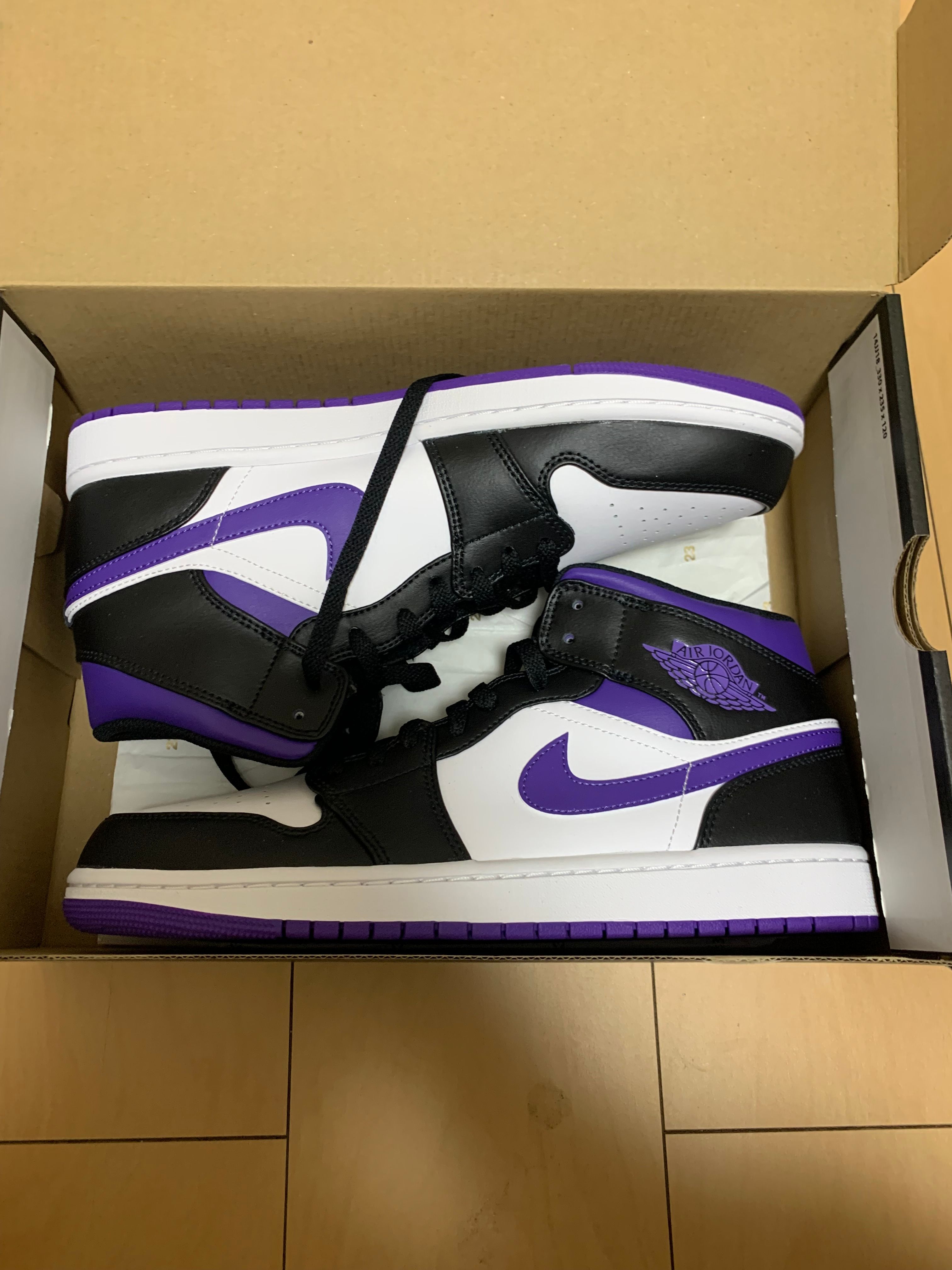 Nike Air Jordan 1 Mid "Black/Court Purple"