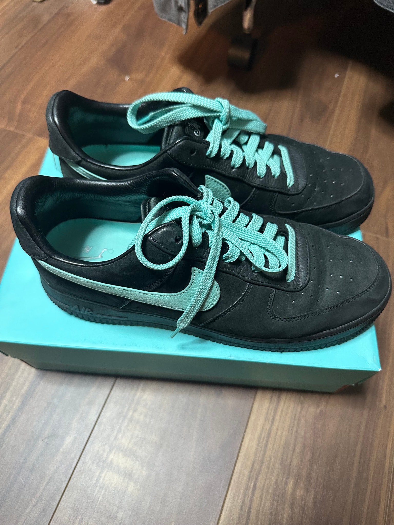 Tiffany & Co. × Nike Air Force 1 Low "1837"