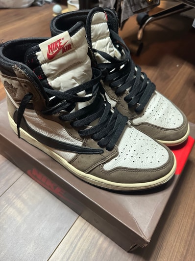 Travis Scott × Nike Air Jordan 1 Retro High OG TS SP "Sail/Dark Mocha"