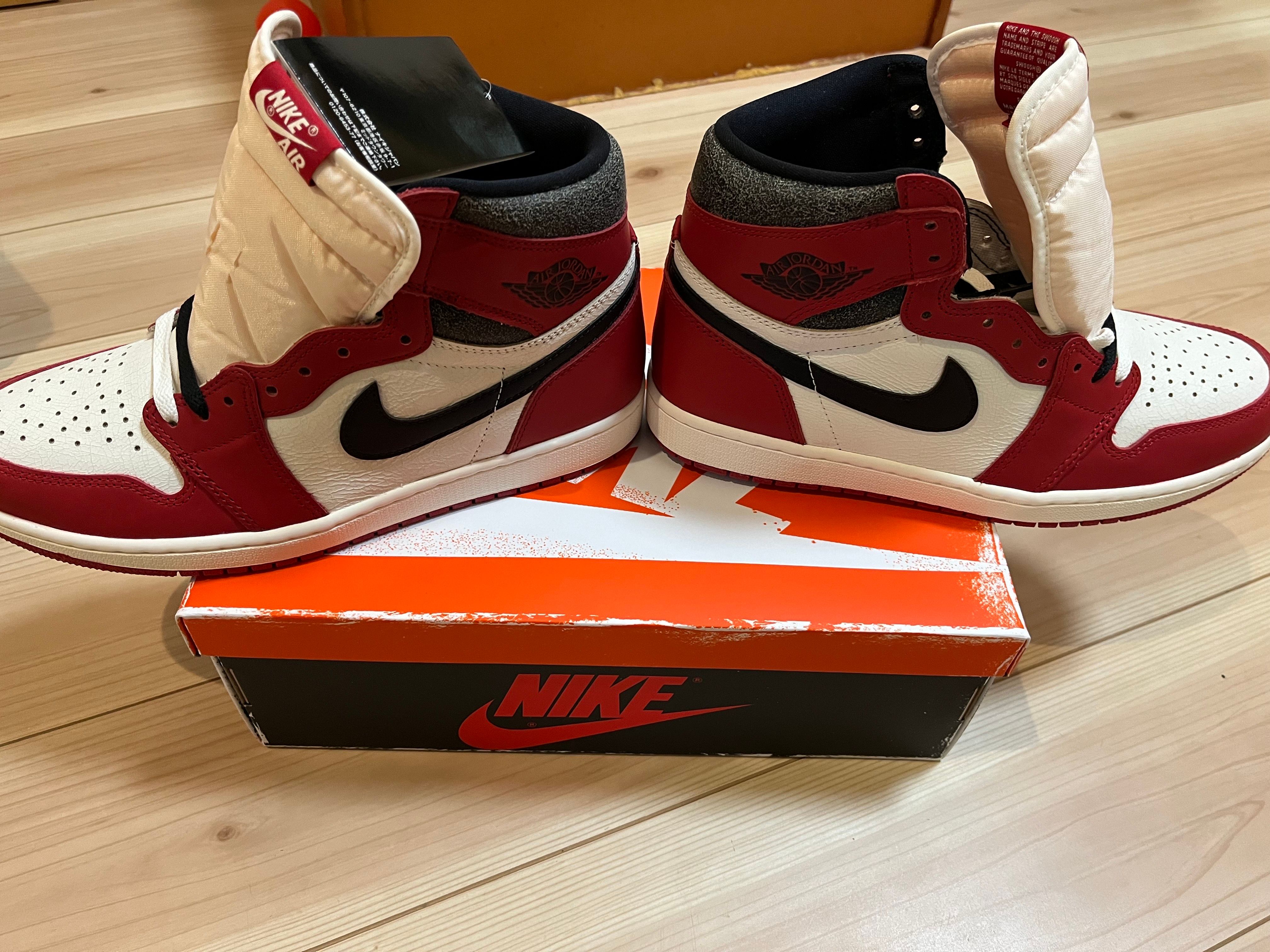Nike Air Jordan 1 High OG "Lost & Found/Chicago"