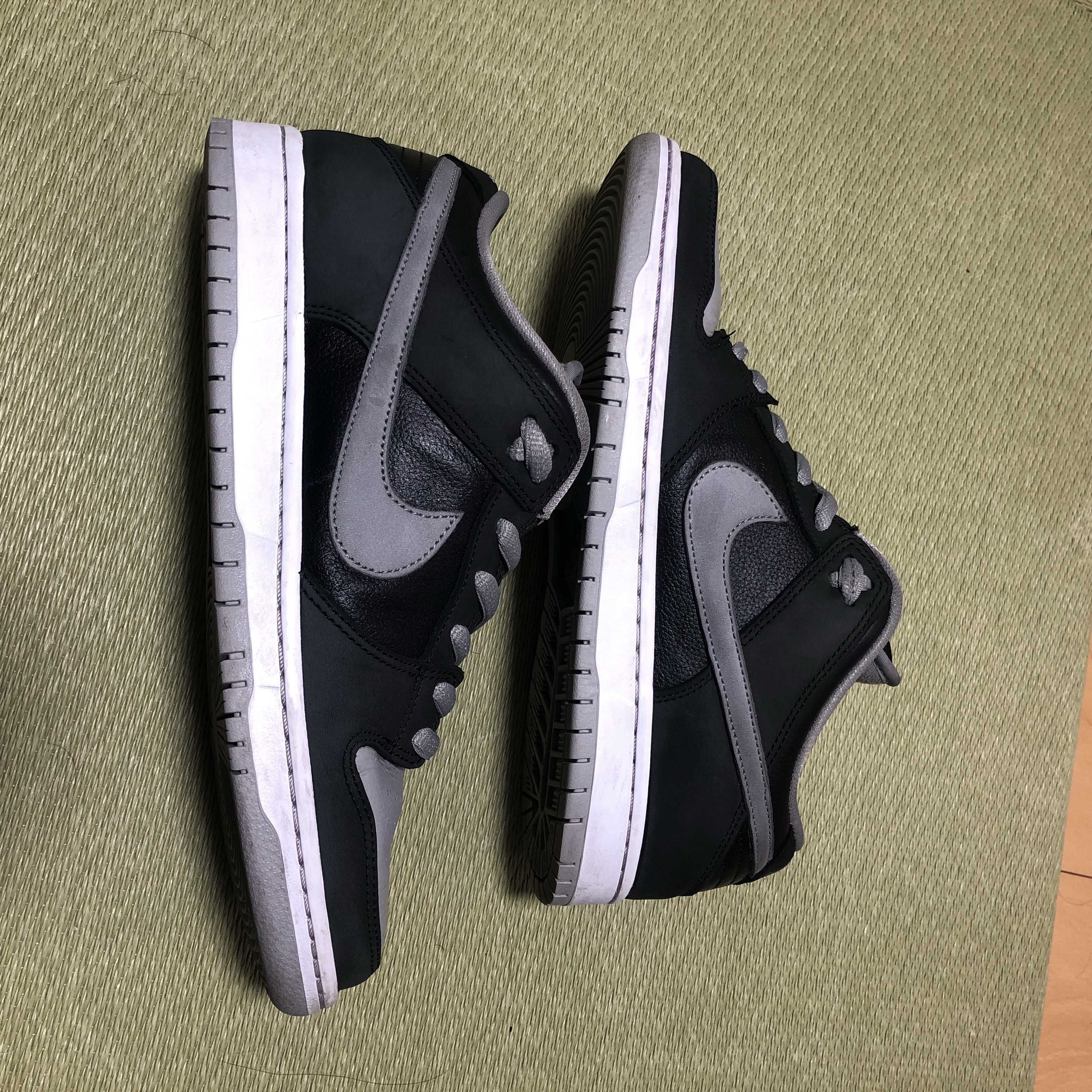 Nike SB Dunk Low "Shadow"