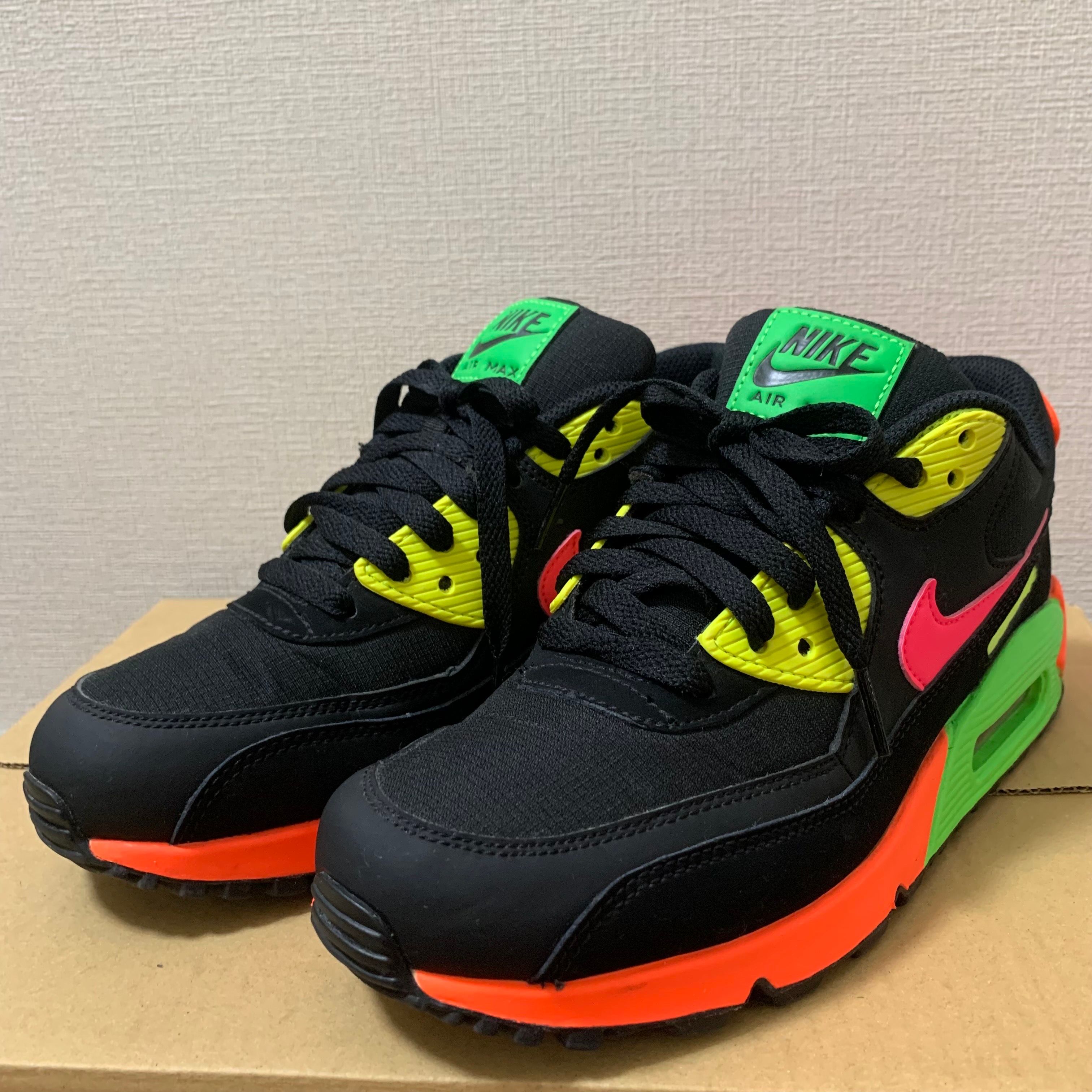 NIKE AIR MAX 90 "TOKYO NEON"