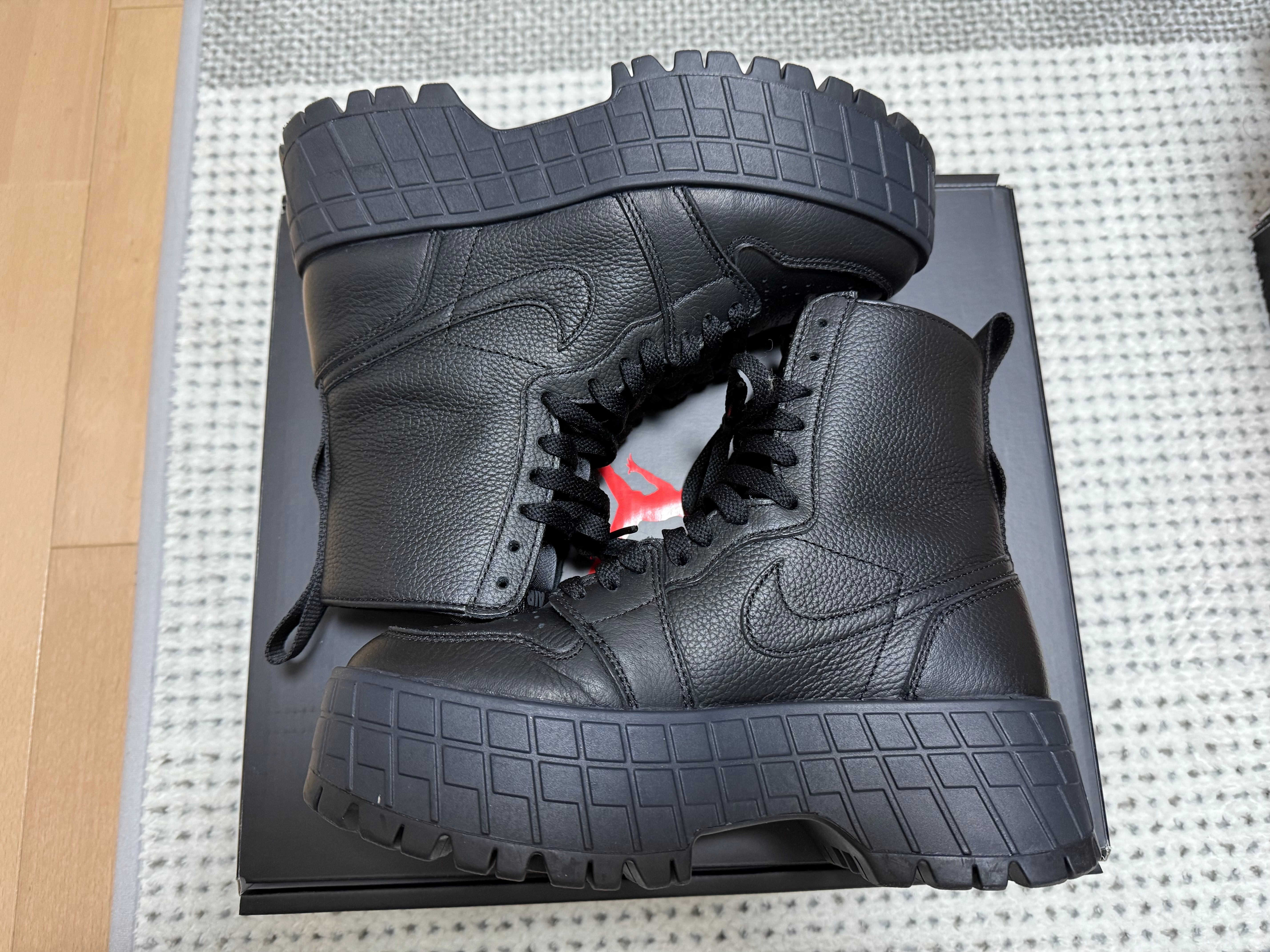 Nike Women's Air Jordan 1 Brooklyn High "Black"