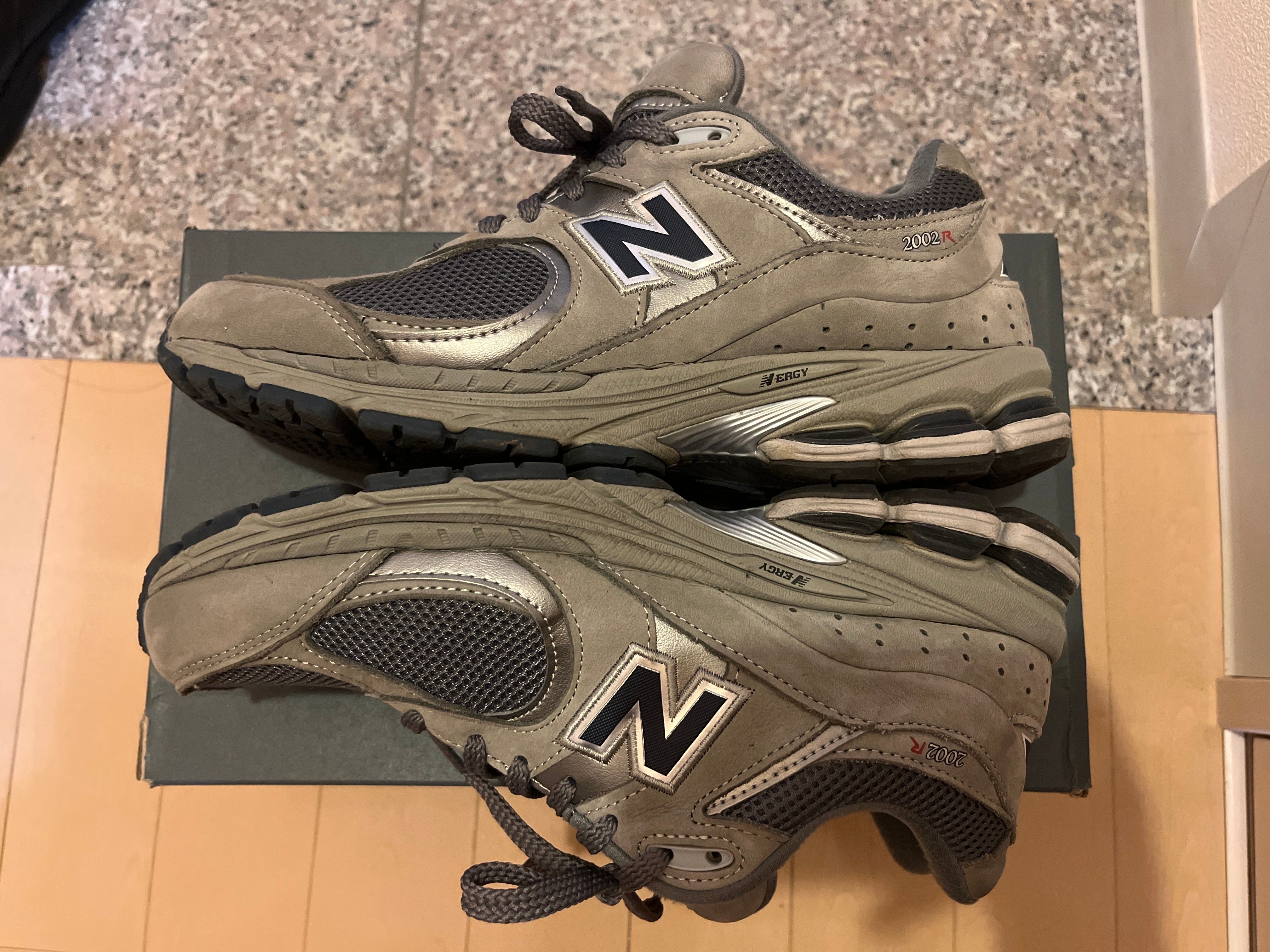 New Balance 2002R "Gray"