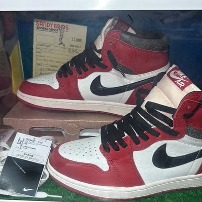 Nike Air Jordan 1 High OG "Lost & Found/Chicago"