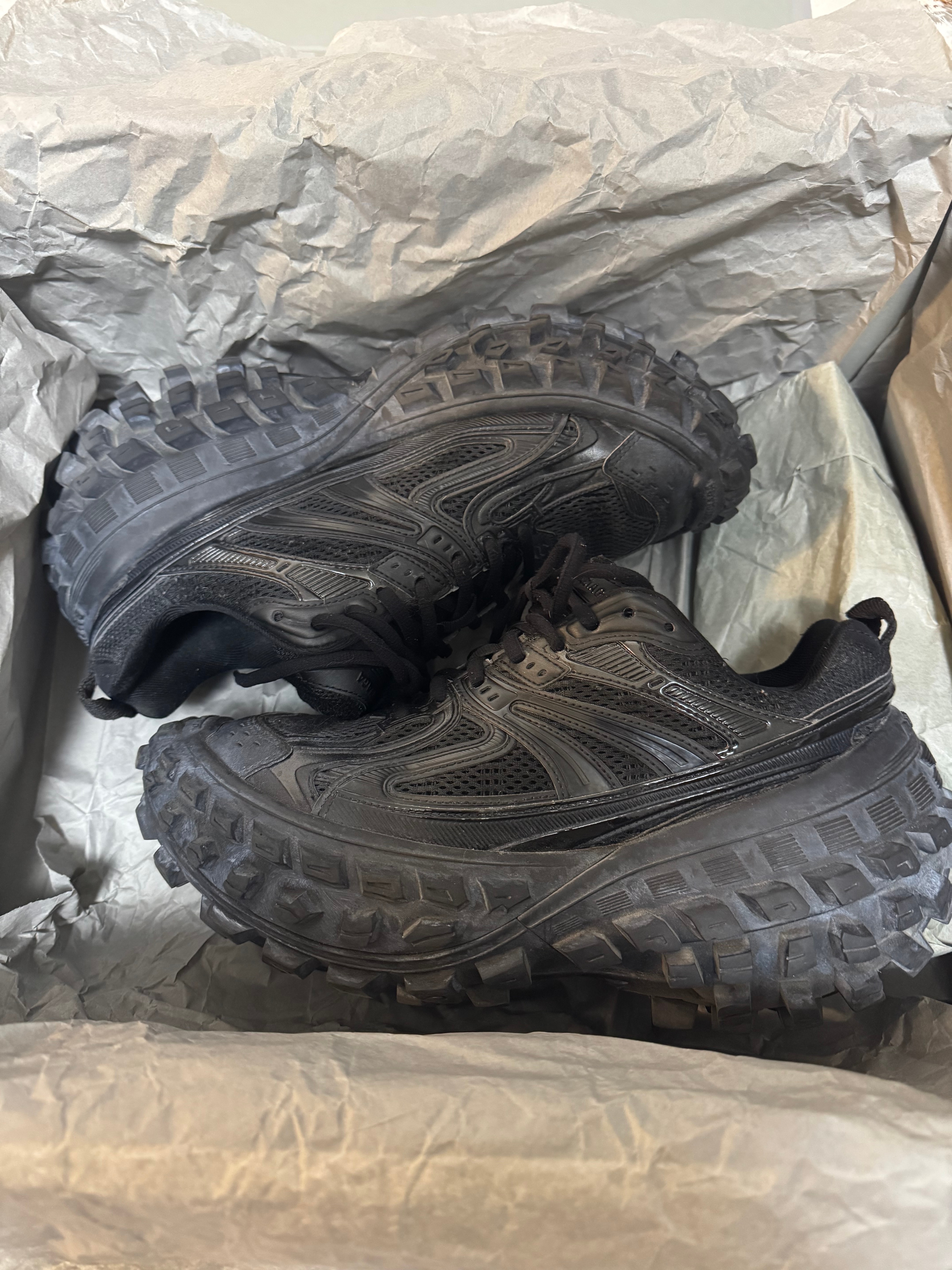 BALENCIAGA Bouncer (Defender) Sneaker "Black"