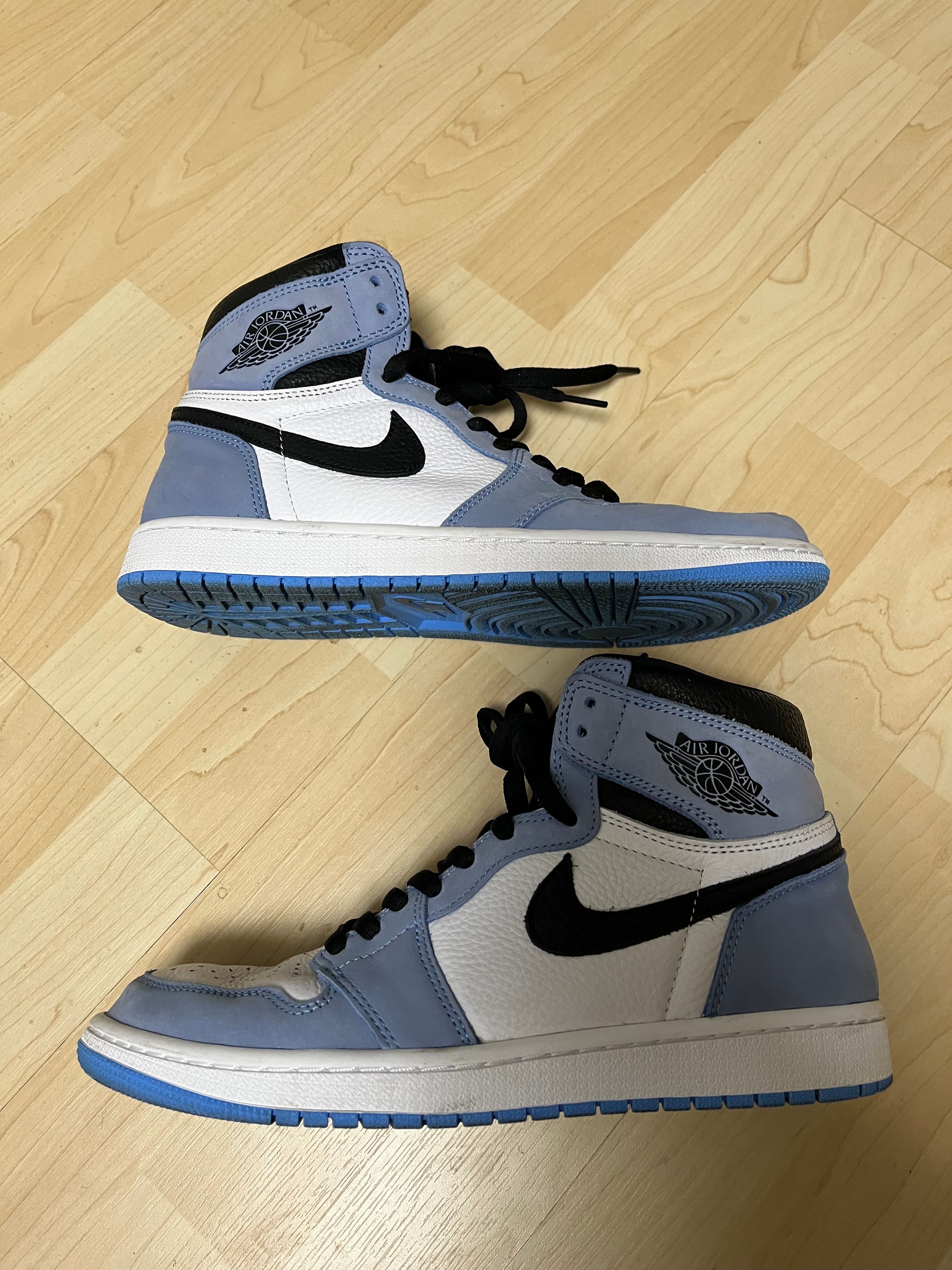 Nike Air Jordan 1 High OG "University Blue"