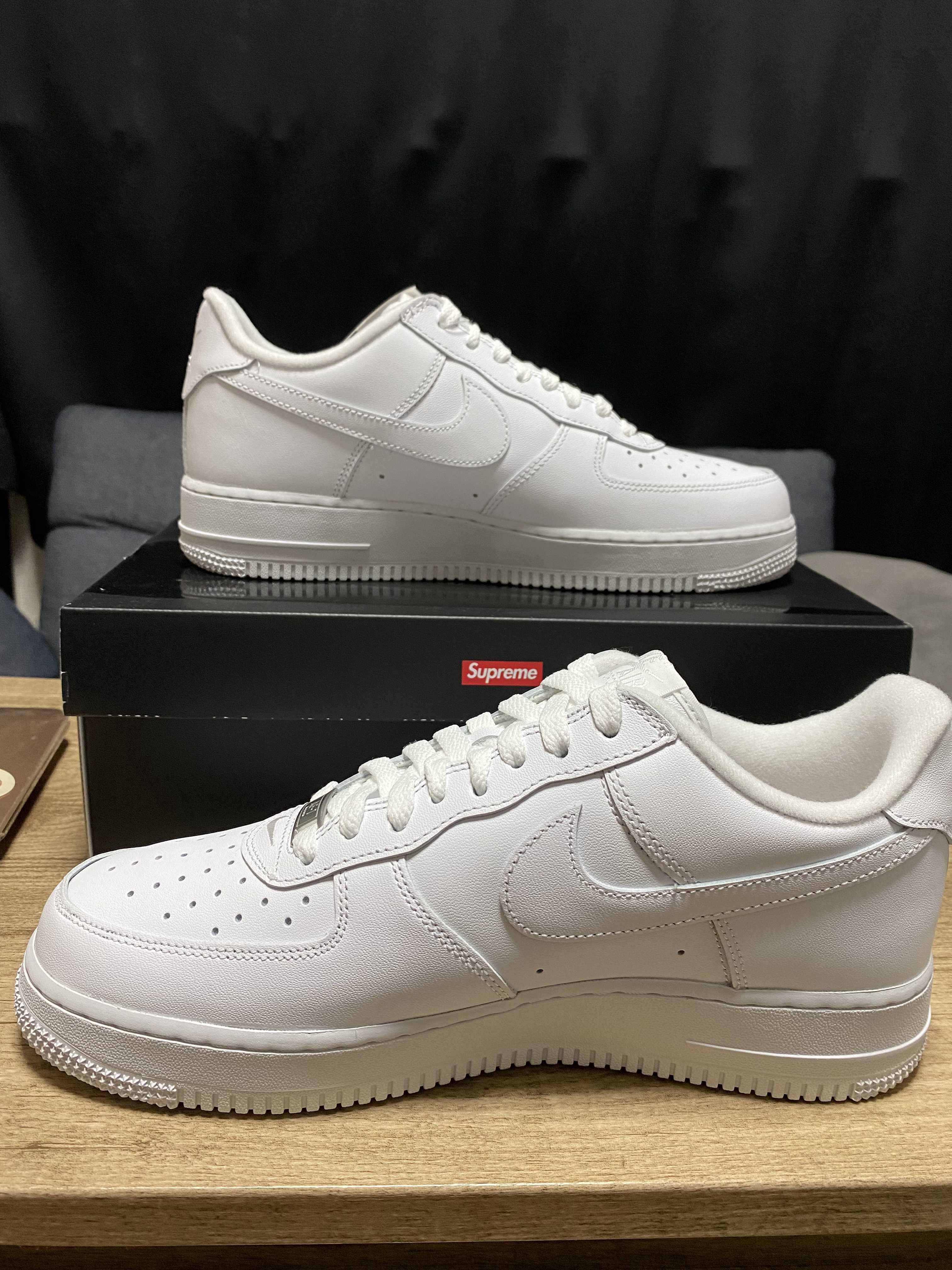 Supreme × Nike Air Force 1 Low "White"