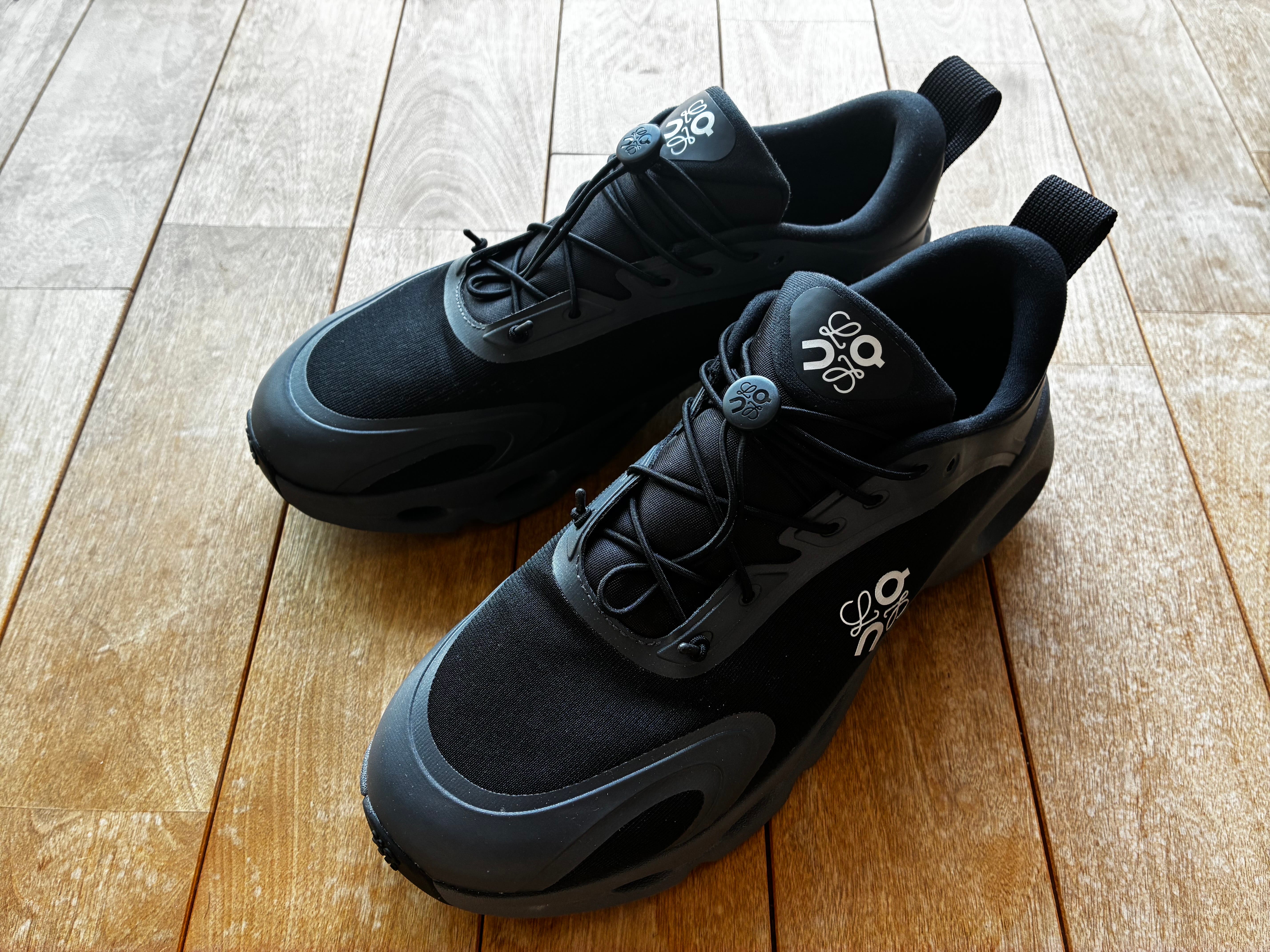 LOEWE × On Cloudsolo "Black"
