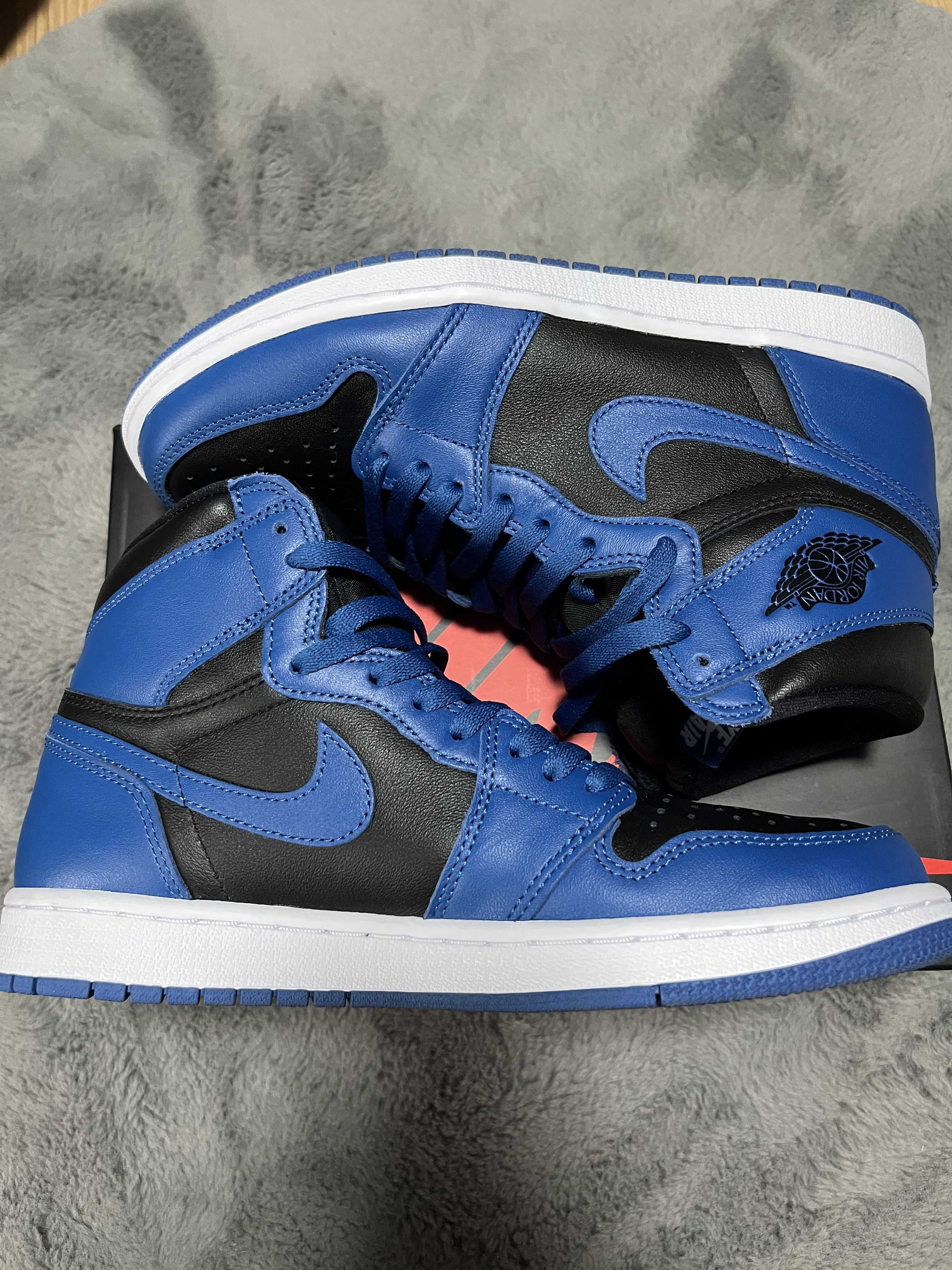 Nike Air Jordan 1 Retro High OG "Dark Marina Blue"