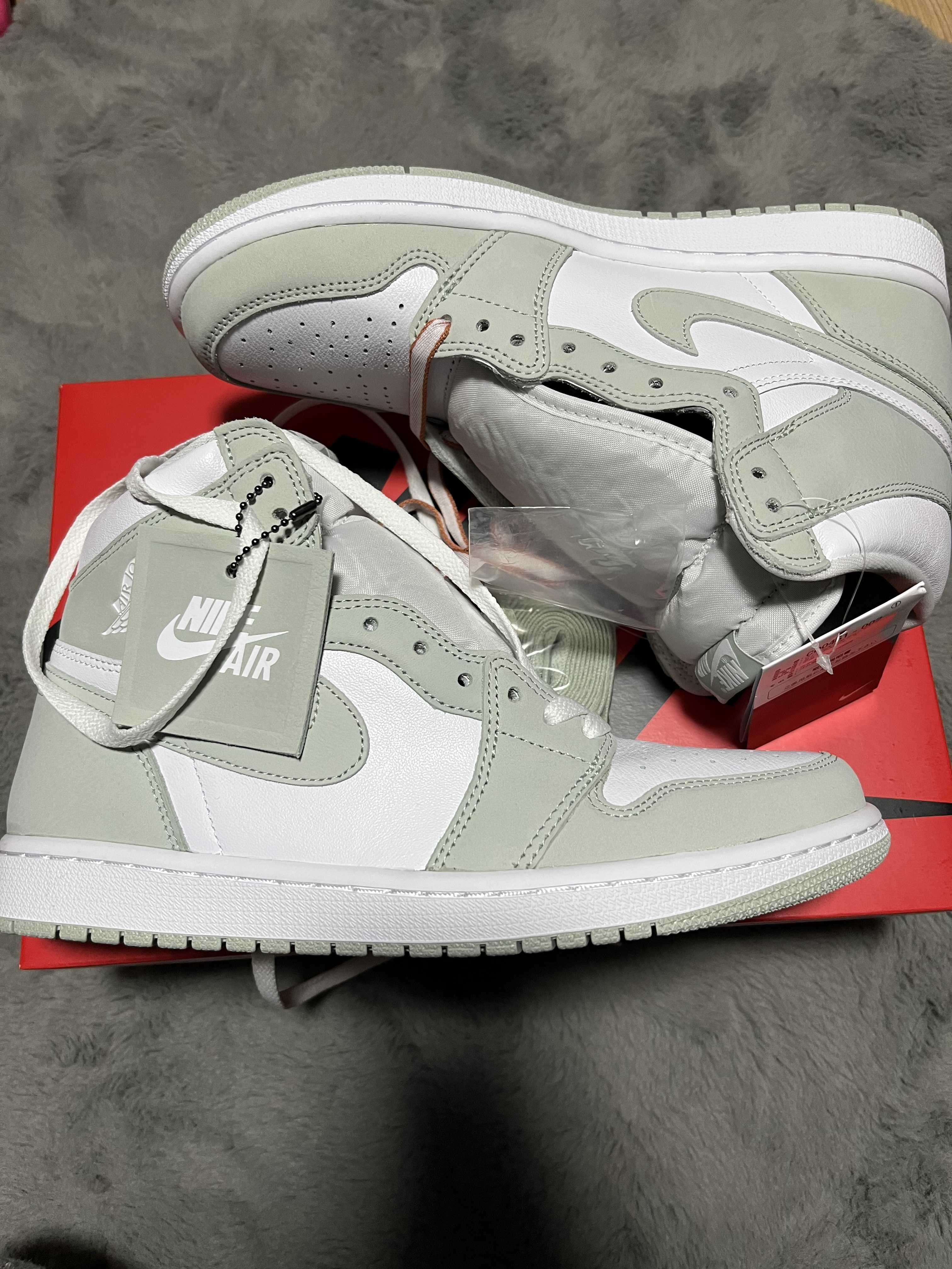 Nike Women's Air Jordan 1 High OG "Seafoam"