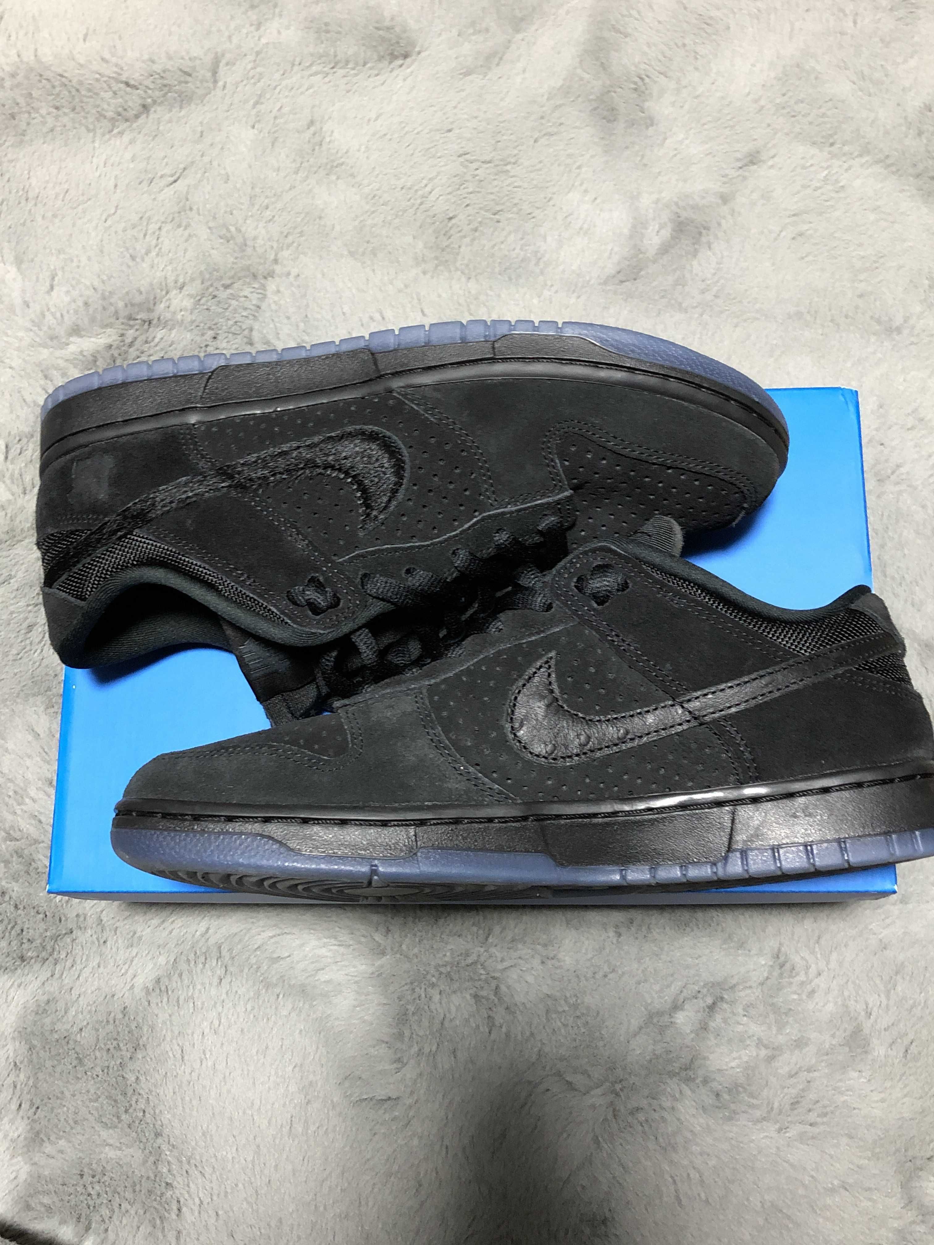 UNDEFEATED × Nike Dunk Low SP "5 ON IT"